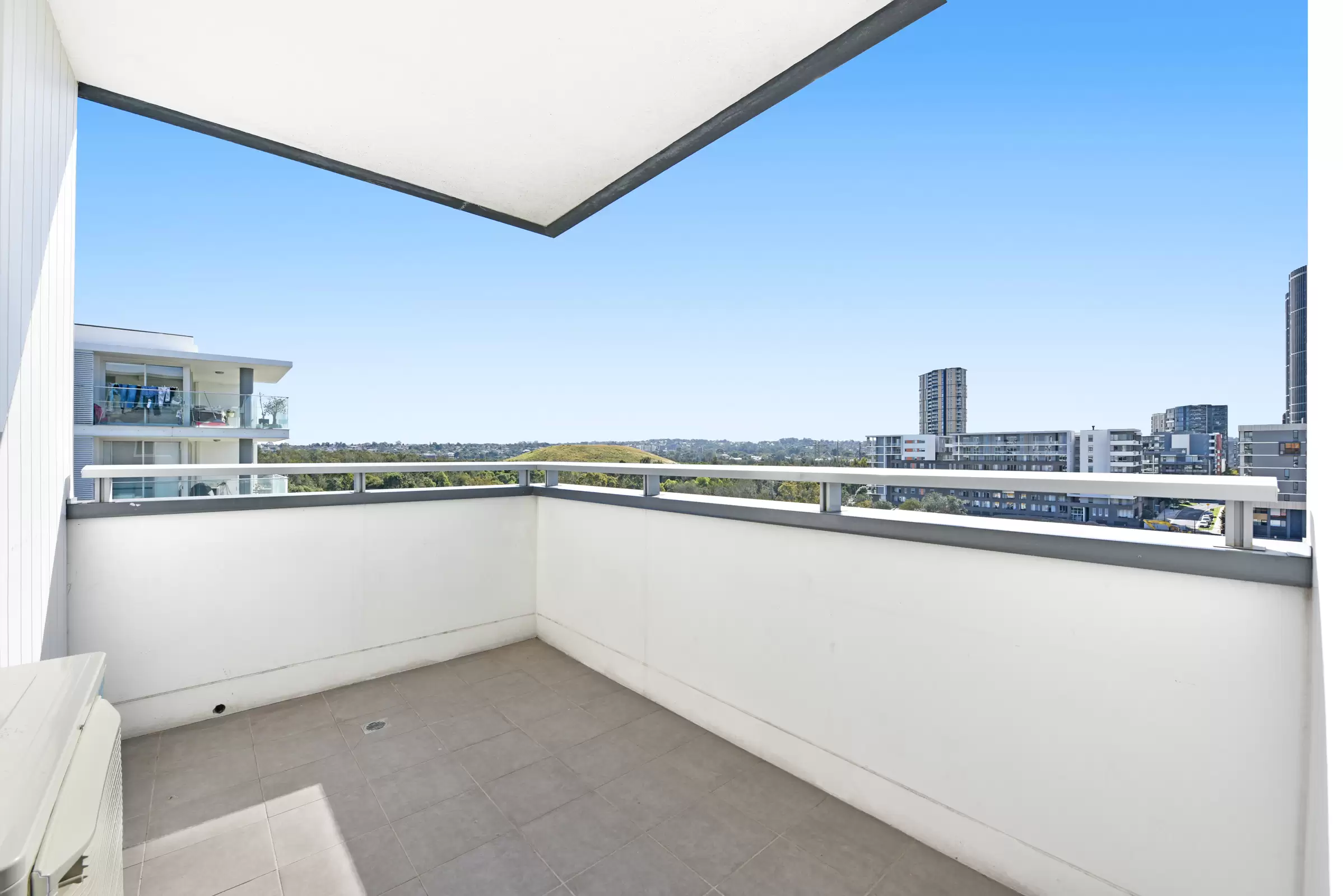 702/8 Nuvolari Place, Wentworth Point Leased by Chidiac Realty - image 2
