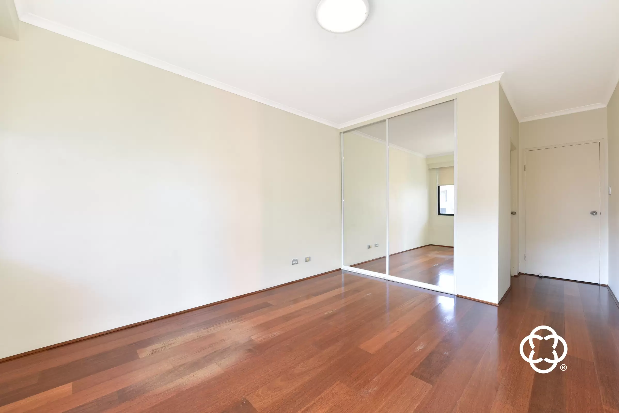209/2-26 Wattle Crescent, Pyrmont Leased by Chidiac Realty - image 3
