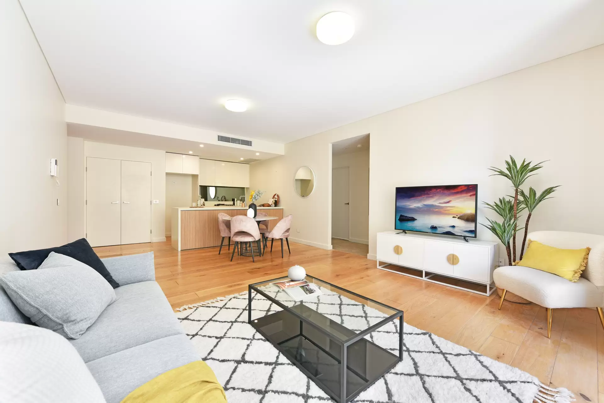 406/19 Verona Drive, Wentworth Point Sold by Chidiac Realty - image 1