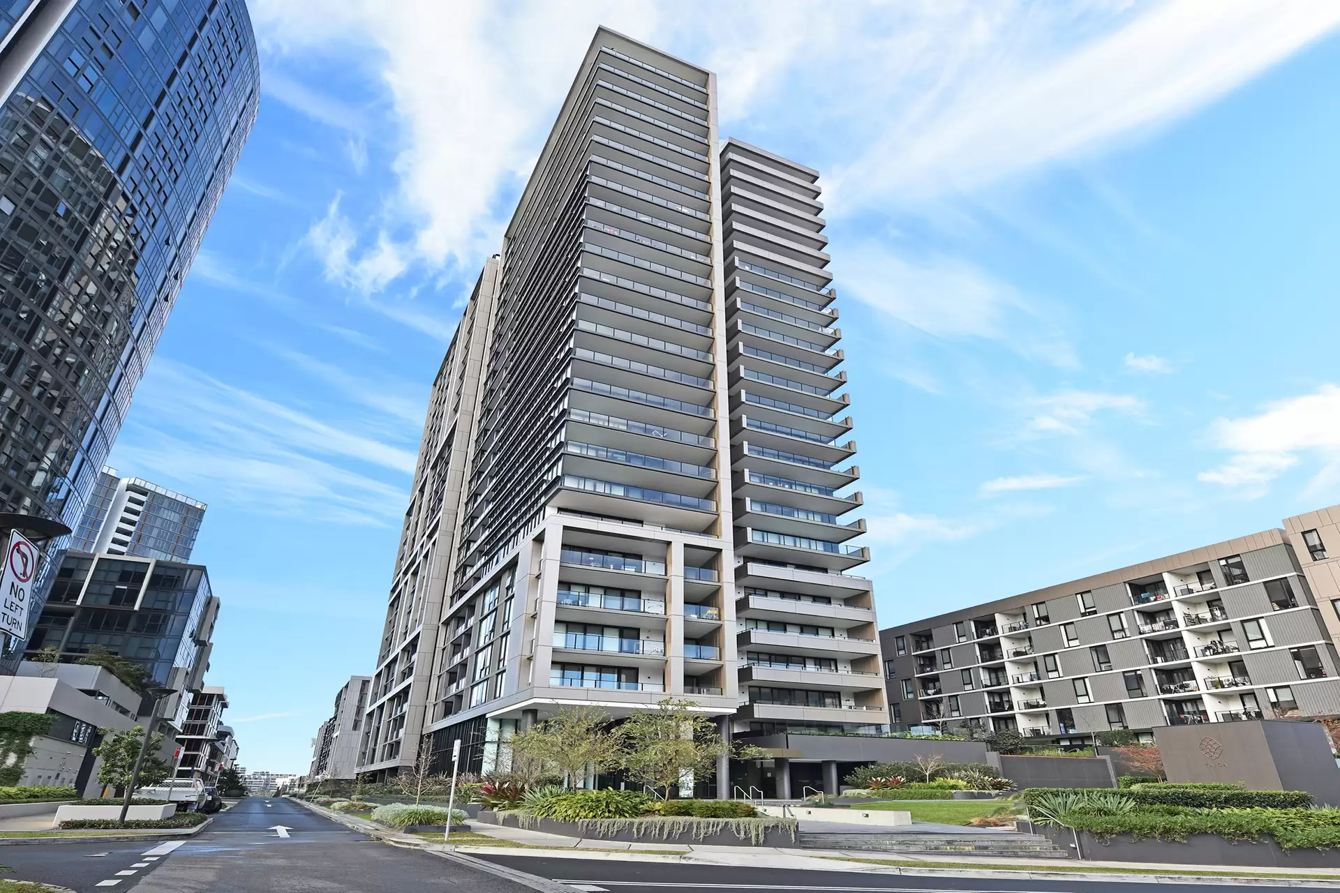 101/46 Savona Drive, Wentworth Point Leased by Chidiac Realty - image 1