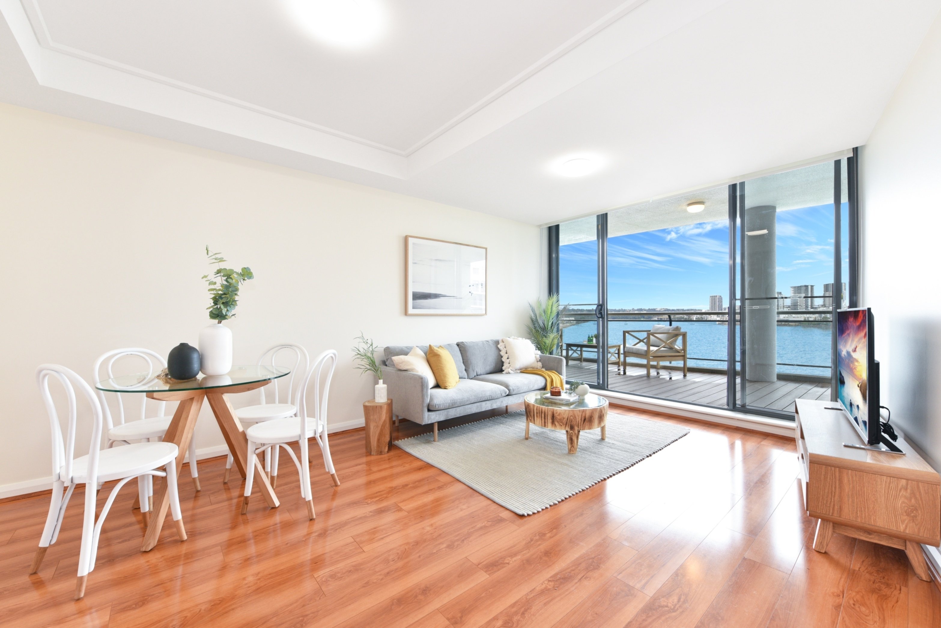 122/27 Bennelong Parkway, Wentworth Point Sold by Chidiac Realty - image 2