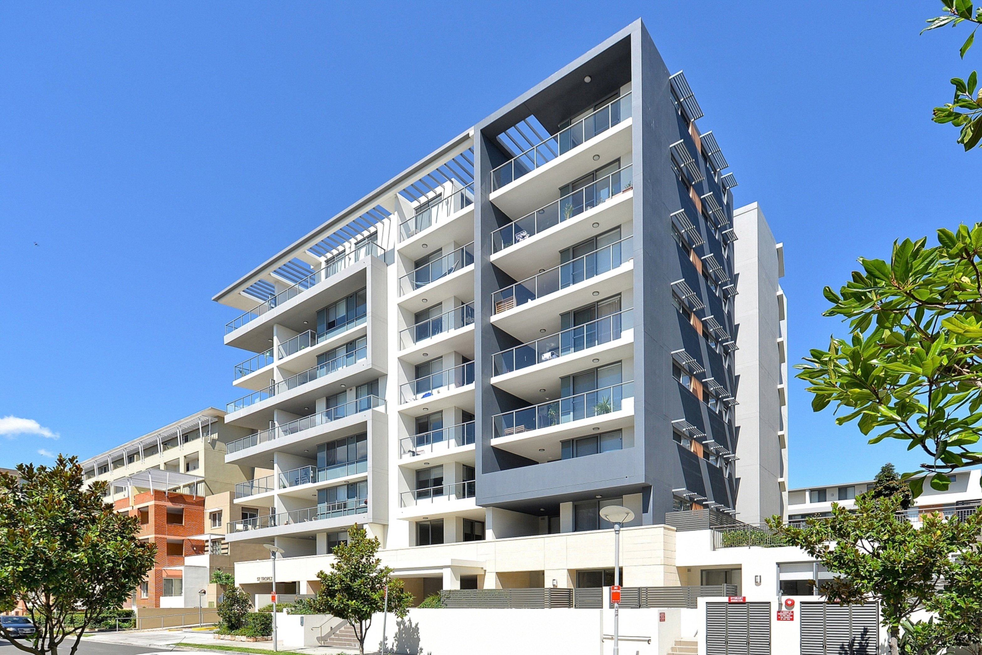 306/8 Marine Parade, Wentworth Point Sold by Chidiac Realty - image 1