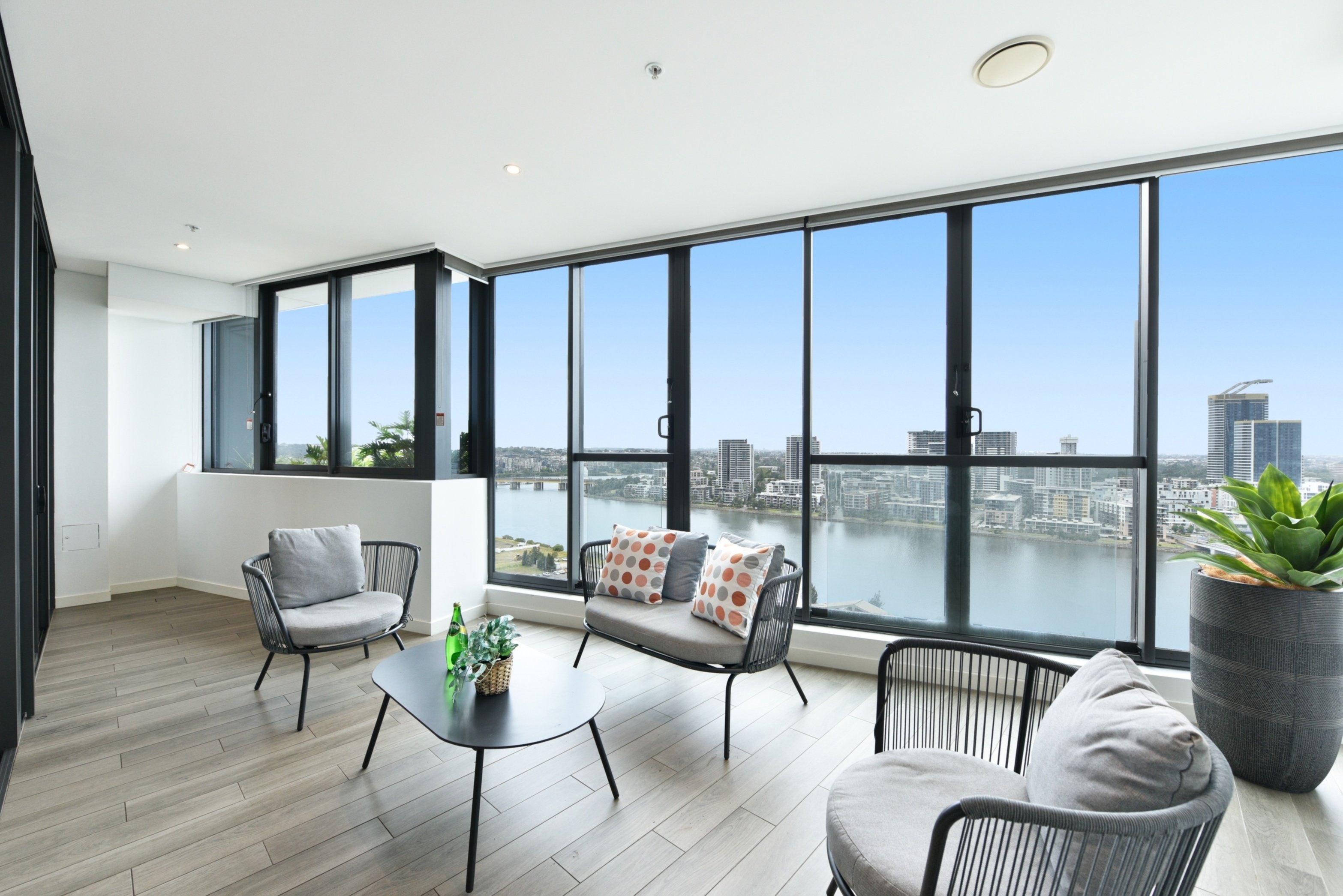 2002/11 Wentworth Place, Wentworth Point Sold by Chidiac Realty - image 3