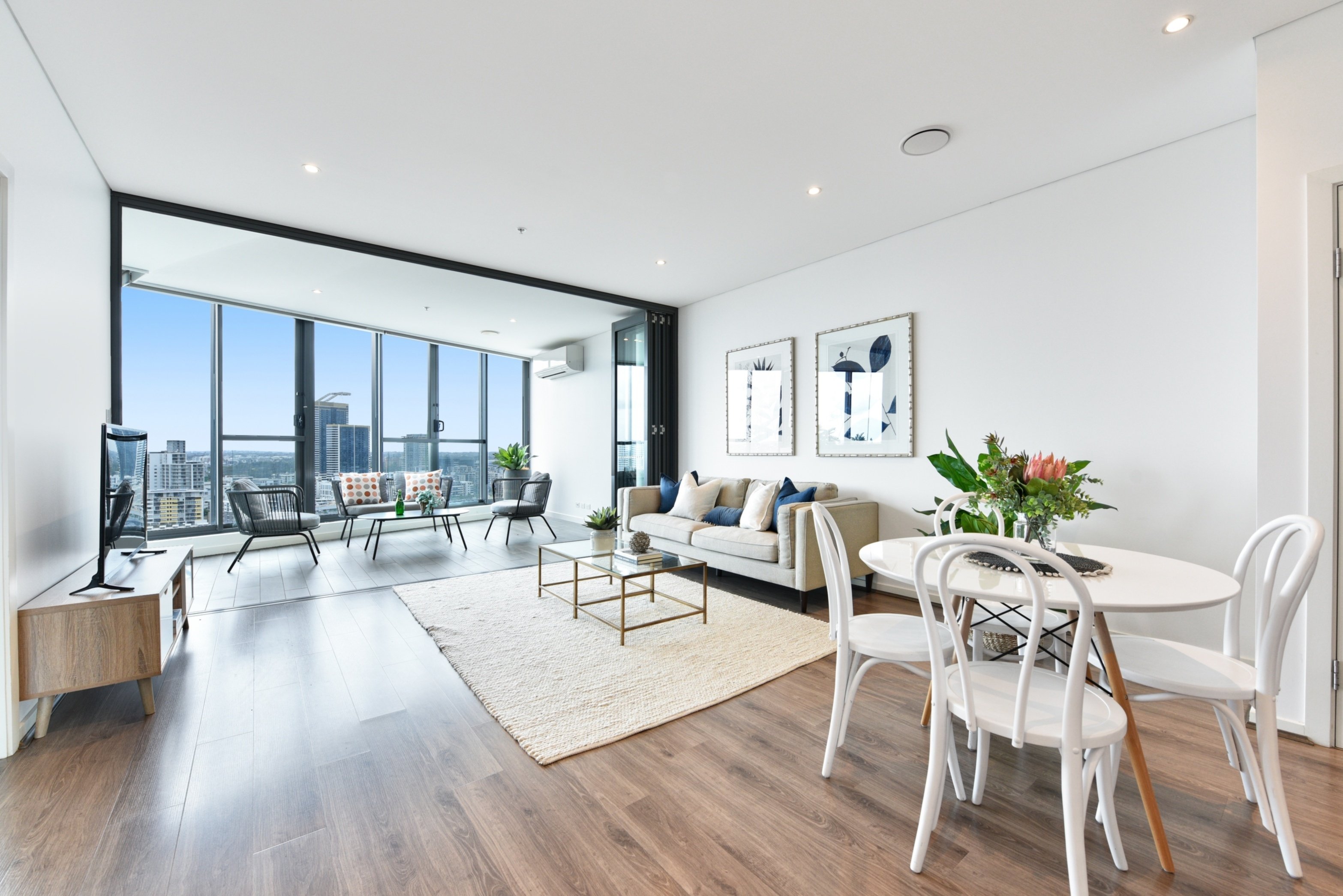 2002/11 Wentworth Place, Wentworth Point Sold by Chidiac Realty - image 2