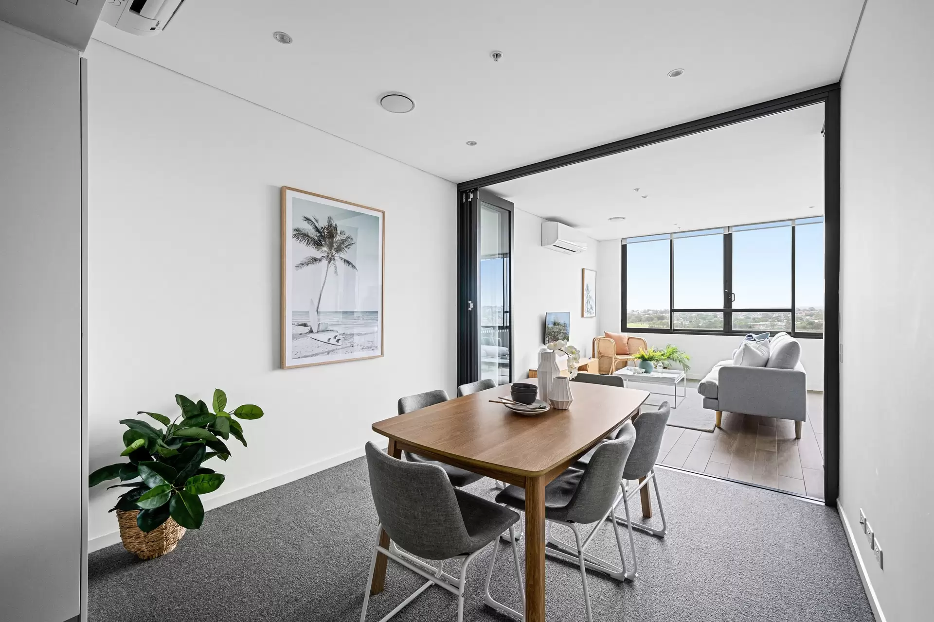 1712/11 Wentworth Place, Wentworth Point Sold by Chidiac Realty - image 1