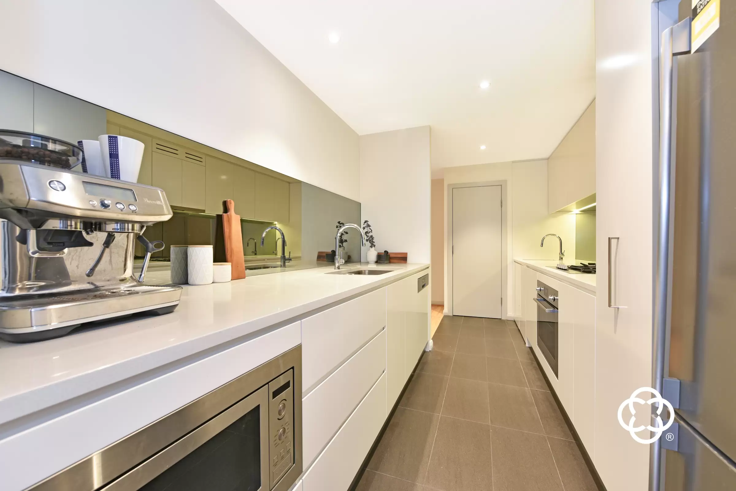 201/1 Park Street North, Wentworth Point Leased by Chidiac Realty - image 3
