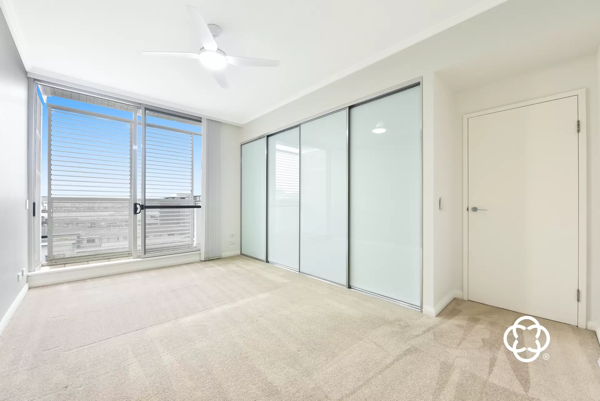 889/33 Hill Road, Wentworth Point Leased by Chidiac Realty - image 1