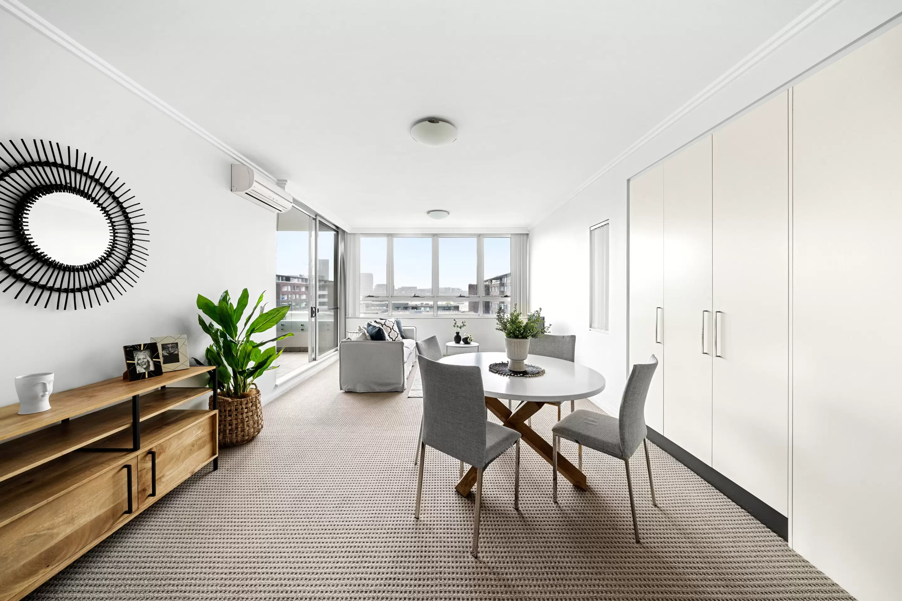 780/33 Hill Road, Wentworth Point Leased by Chidiac Realty - image 2