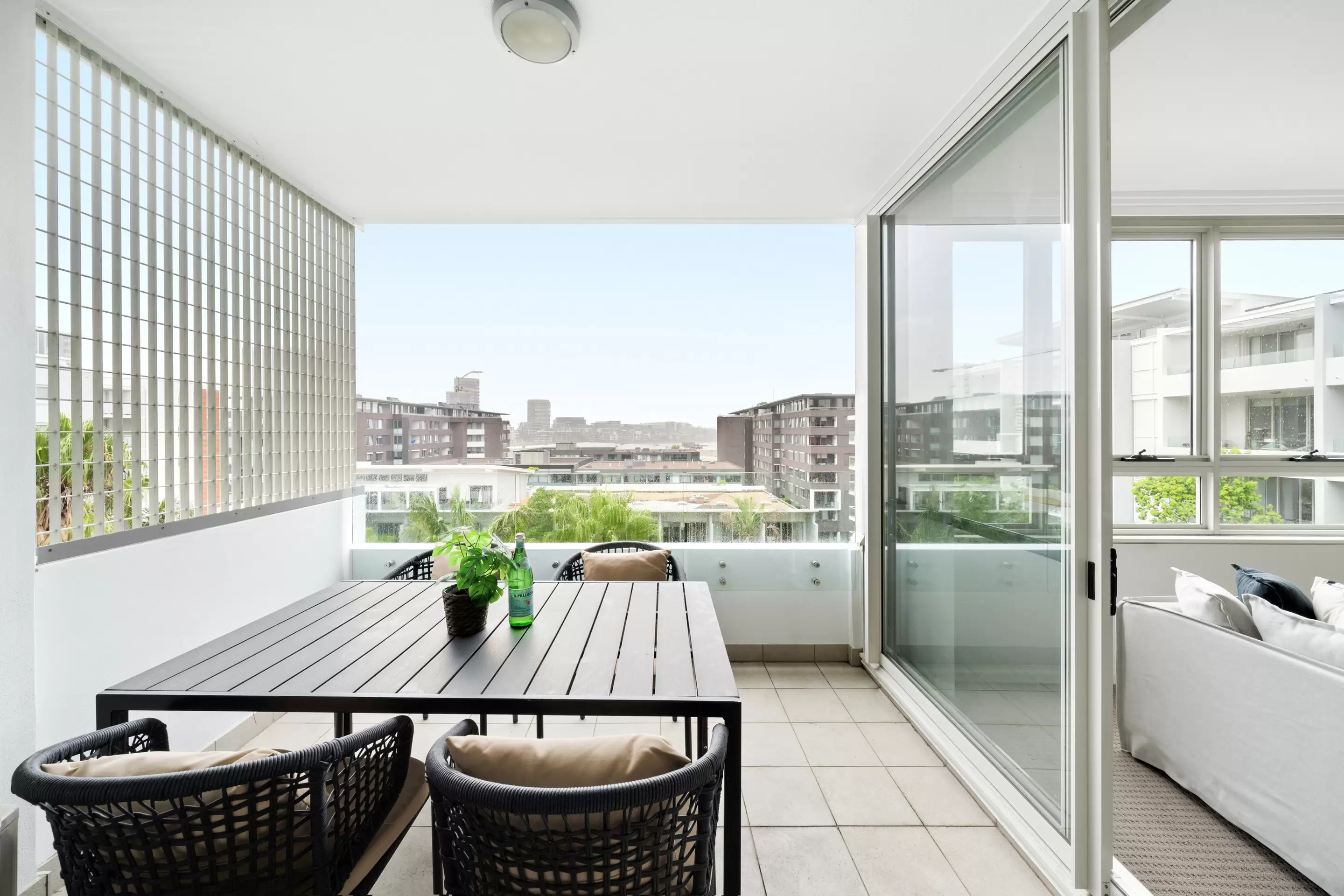780/33 Hill Road, Wentworth Point Leased by Chidiac Realty - image 3