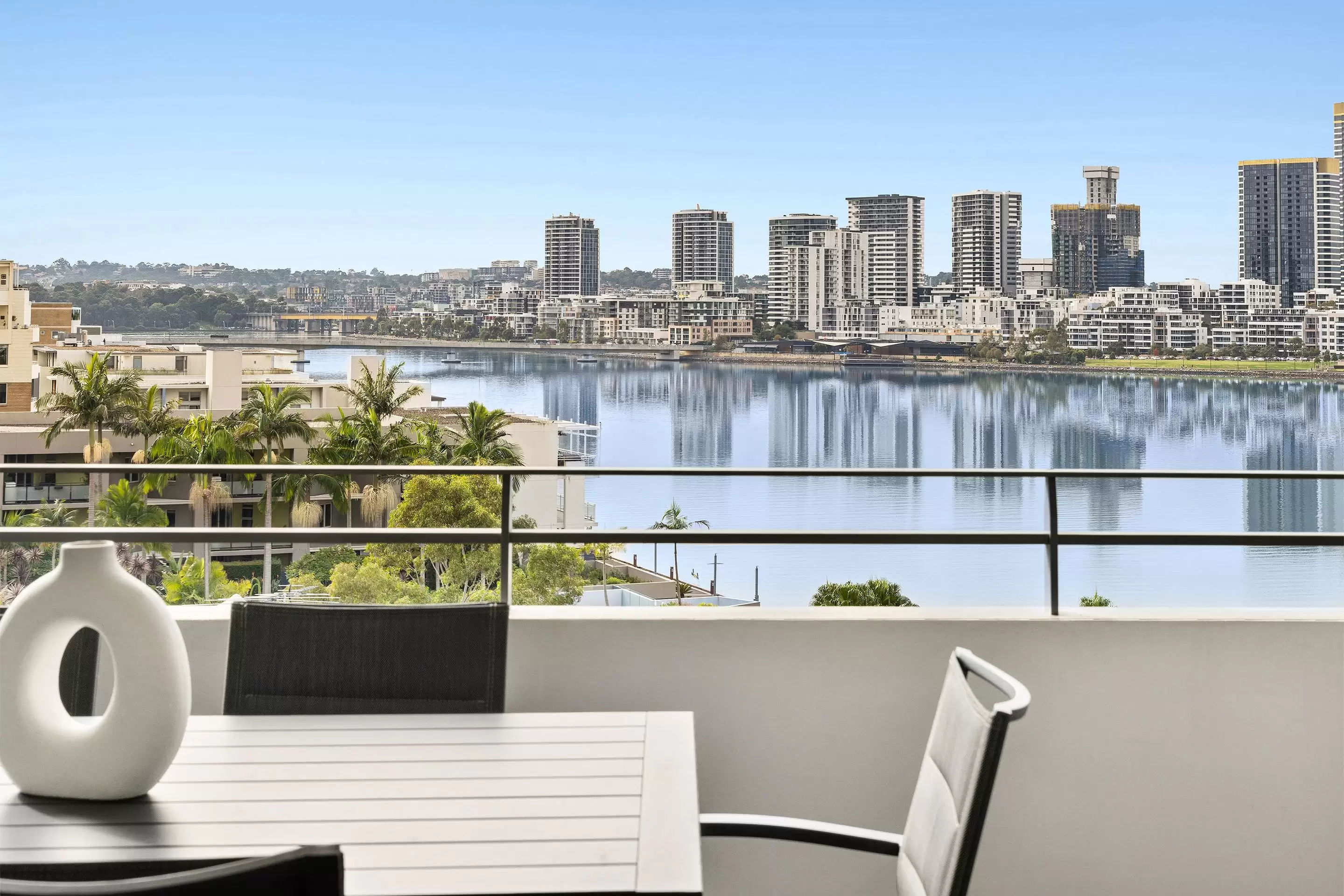 740/25 Bennelong Parkway, Wentworth Point Sold by Chidiac Realty - image 3