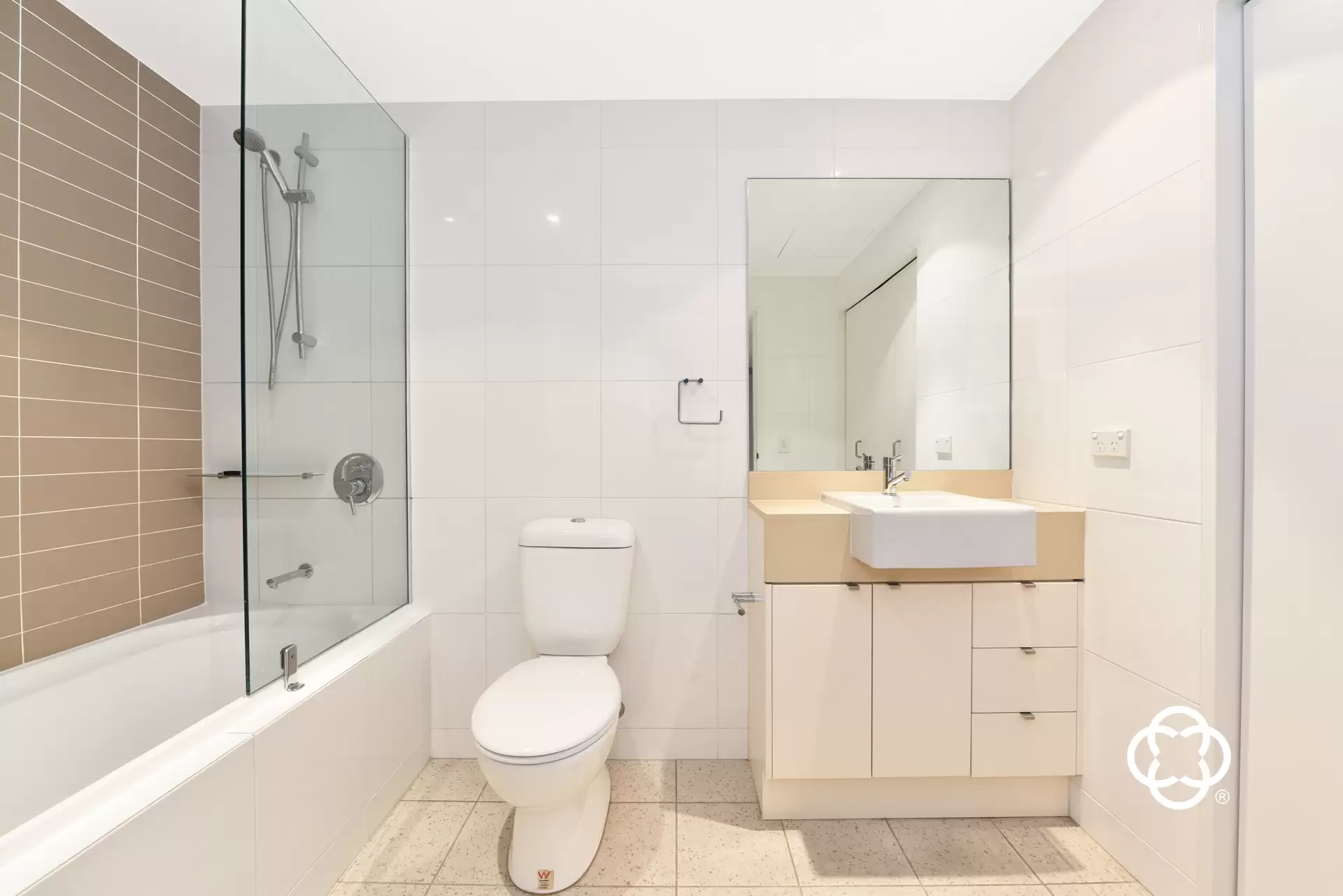 380/4 The Crescent, Wentworth Point Leased by Chidiac Realty - image 1