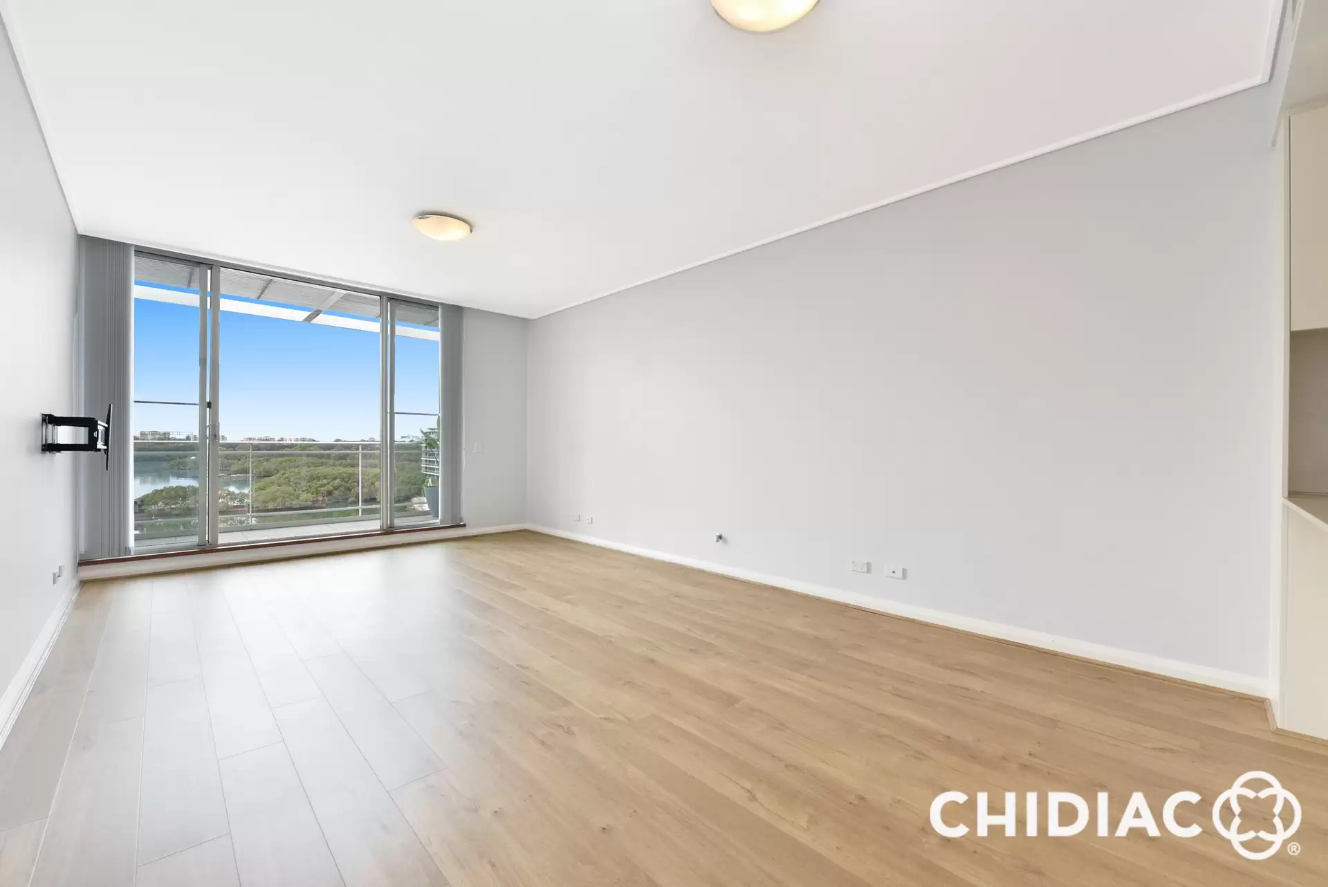 681/4 The Crescent, Wentworth Point Leased by Chidiac Realty - image 1