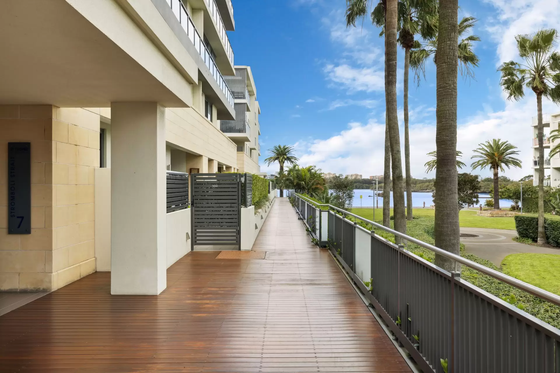 207/7 Stromboli Strait, Wentworth Point Sold by Chidiac Realty - image 1