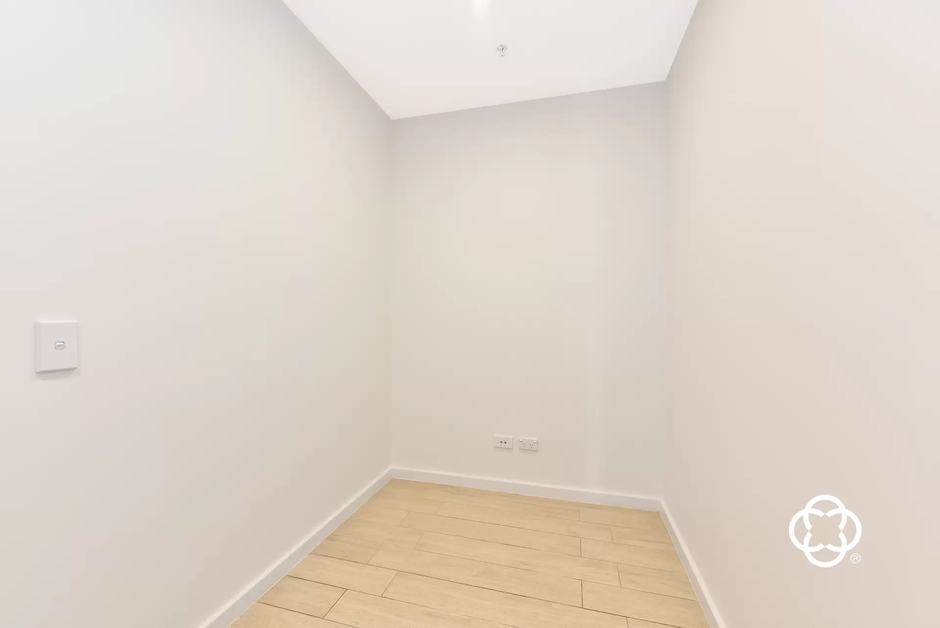 254/1D Burroway Road, Wentworth Point Leased by Chidiac Realty - image 1