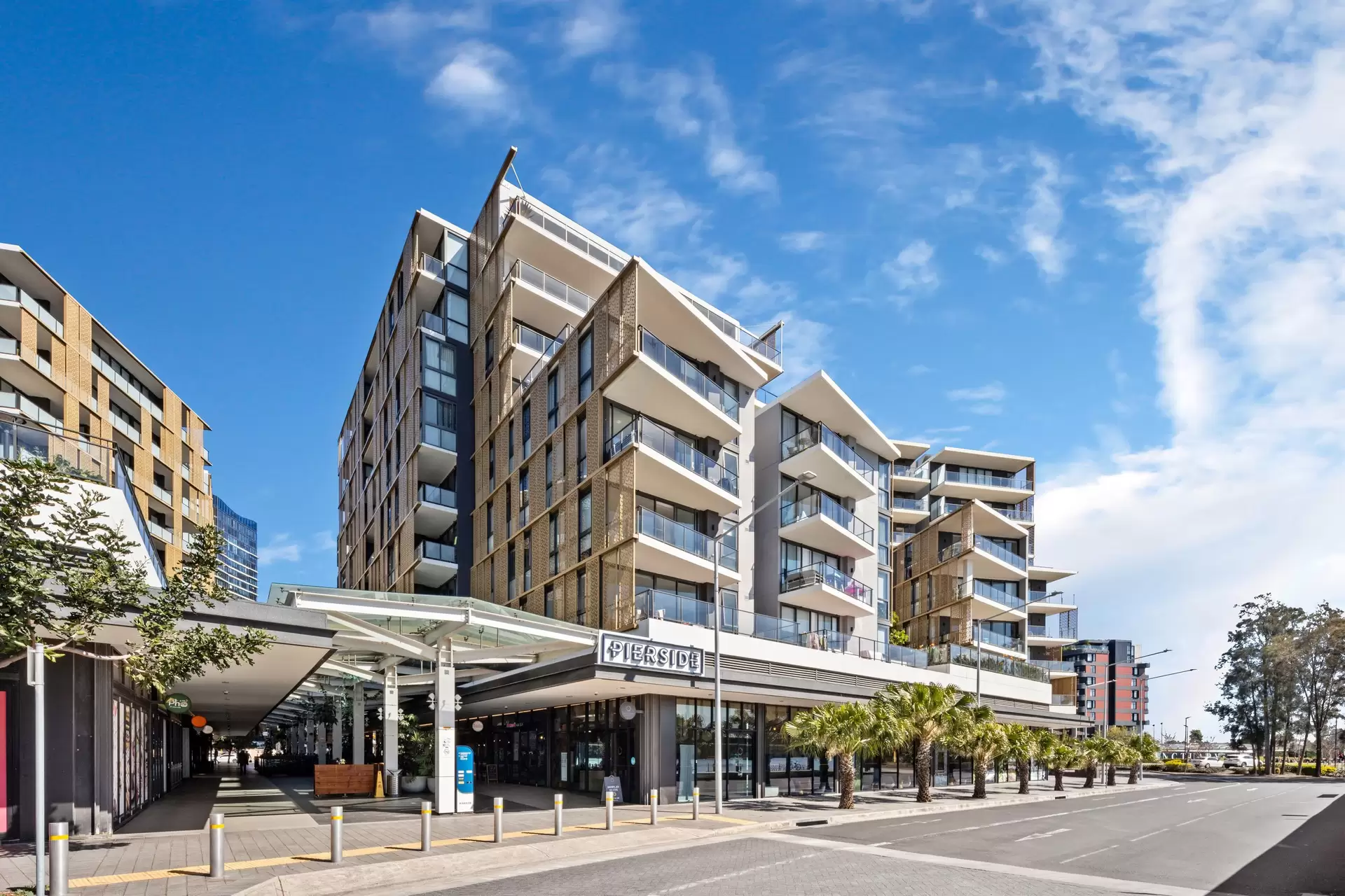 523/1C Burroway Road, Wentworth Point Sold by Chidiac Realty - image 1