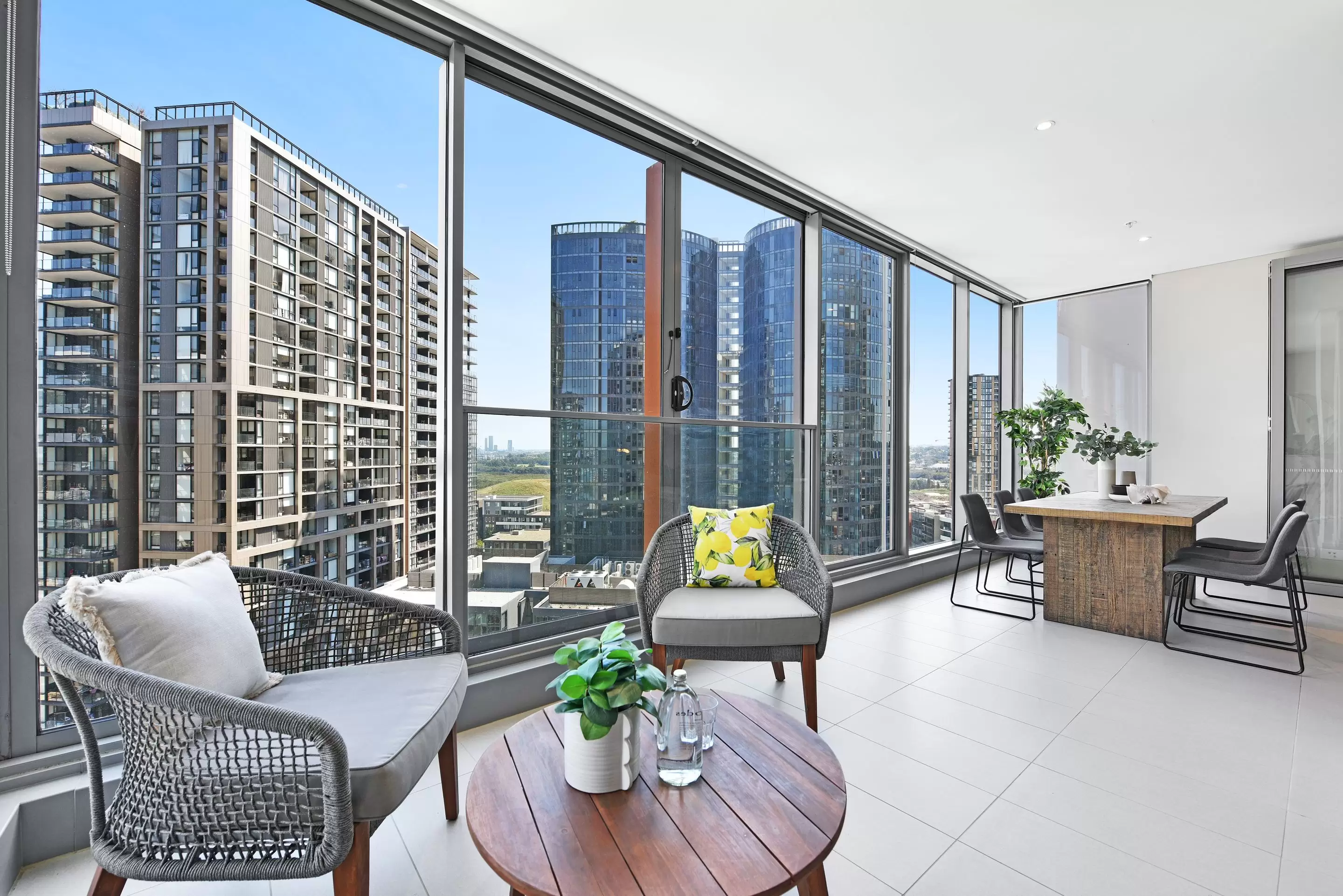 1613/18 Footbridge Boulevard, Wentworth Point Sold by Chidiac Realty - image 4