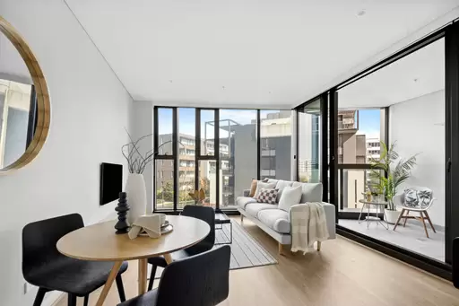 210/2 Waterways Street, Wentworth Point Sold by Chidiac Realty