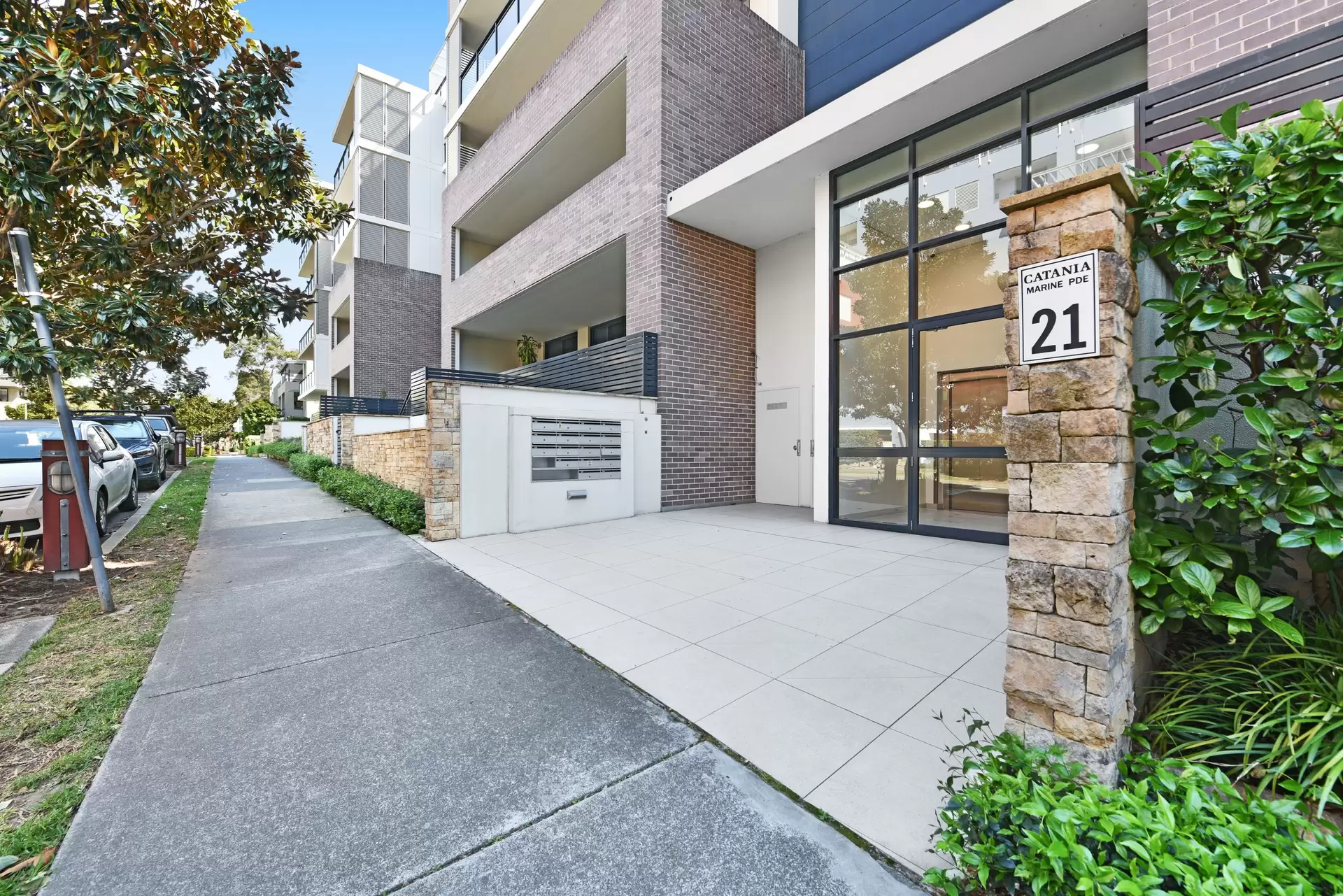 440/21 Marine Parade, Wentworth Point Sold by Chidiac Realty - image 1