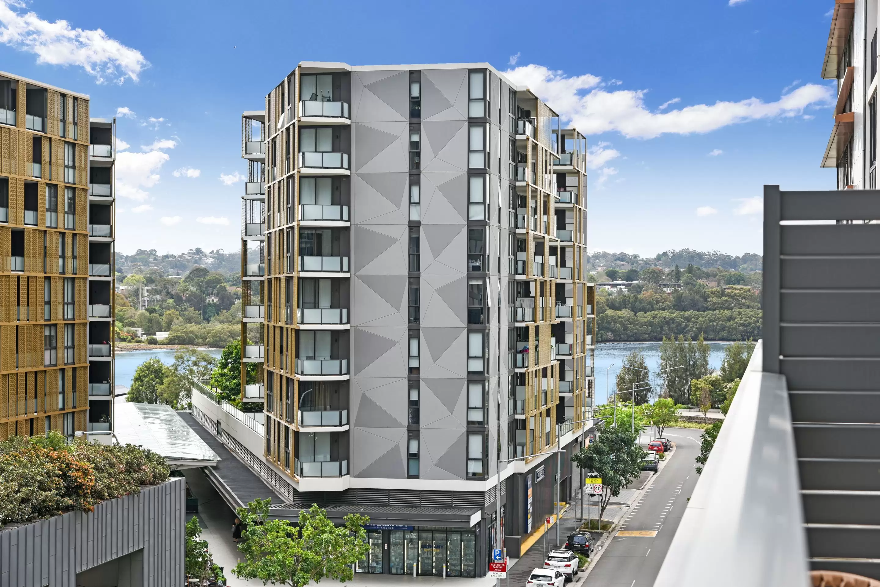 403/6 Waterways Street, Wentworth Point Sold by Chidiac Realty - image 2