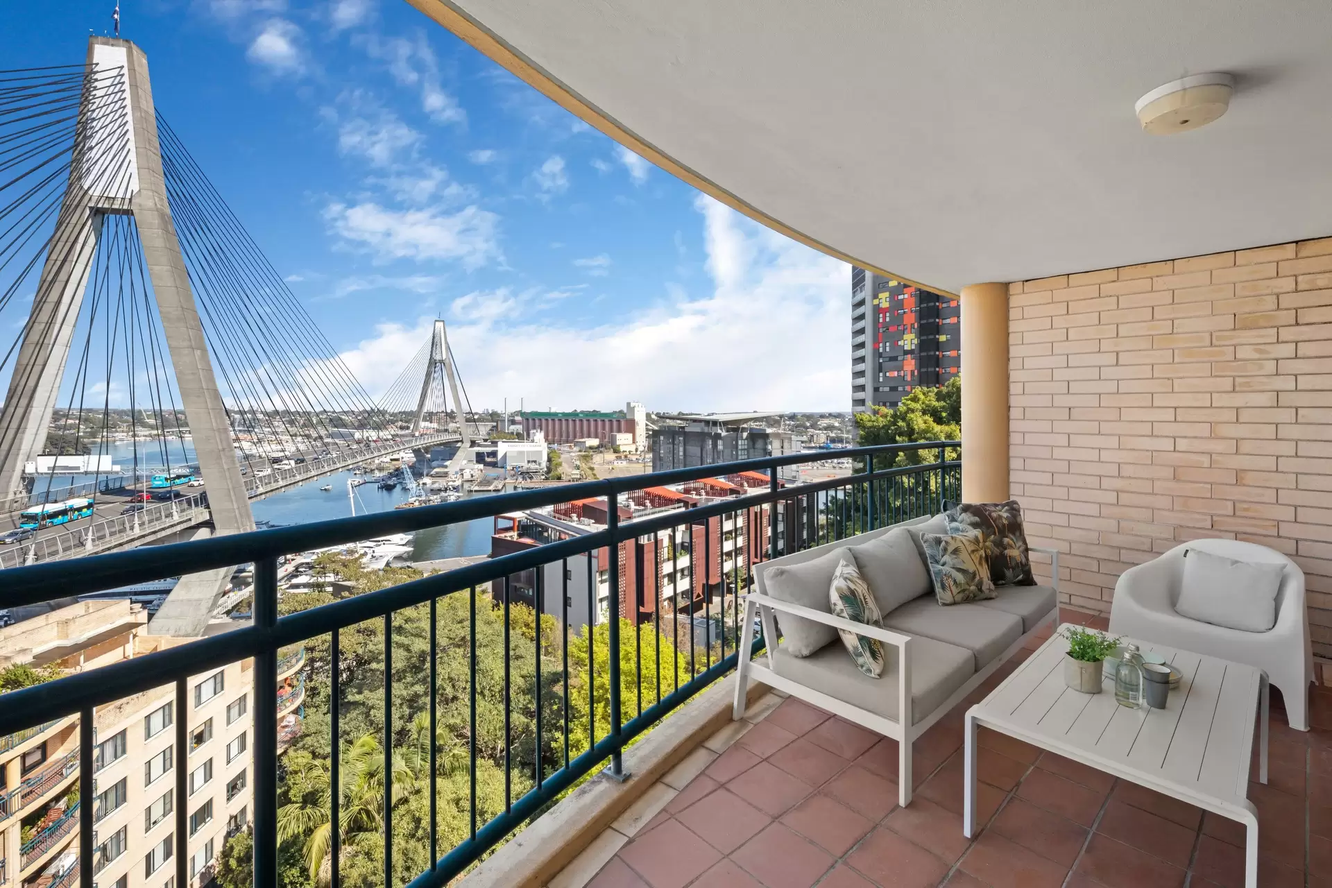 97/122 Saunders Street, Pyrmont Sold by Chidiac Realty - image 1