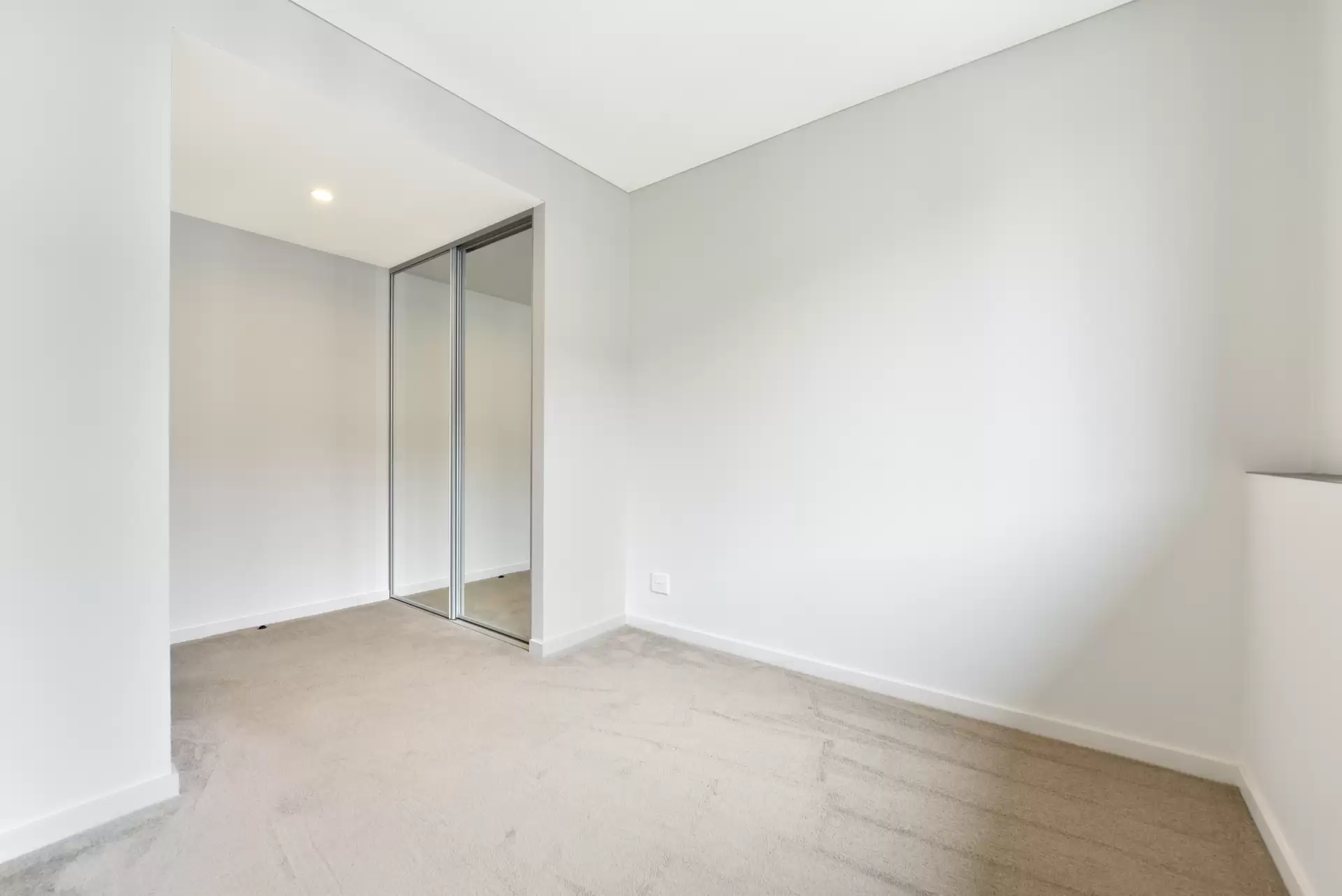 504/9 Baywater Drive, Wentworth Point Leased by Chidiac Realty - image 1