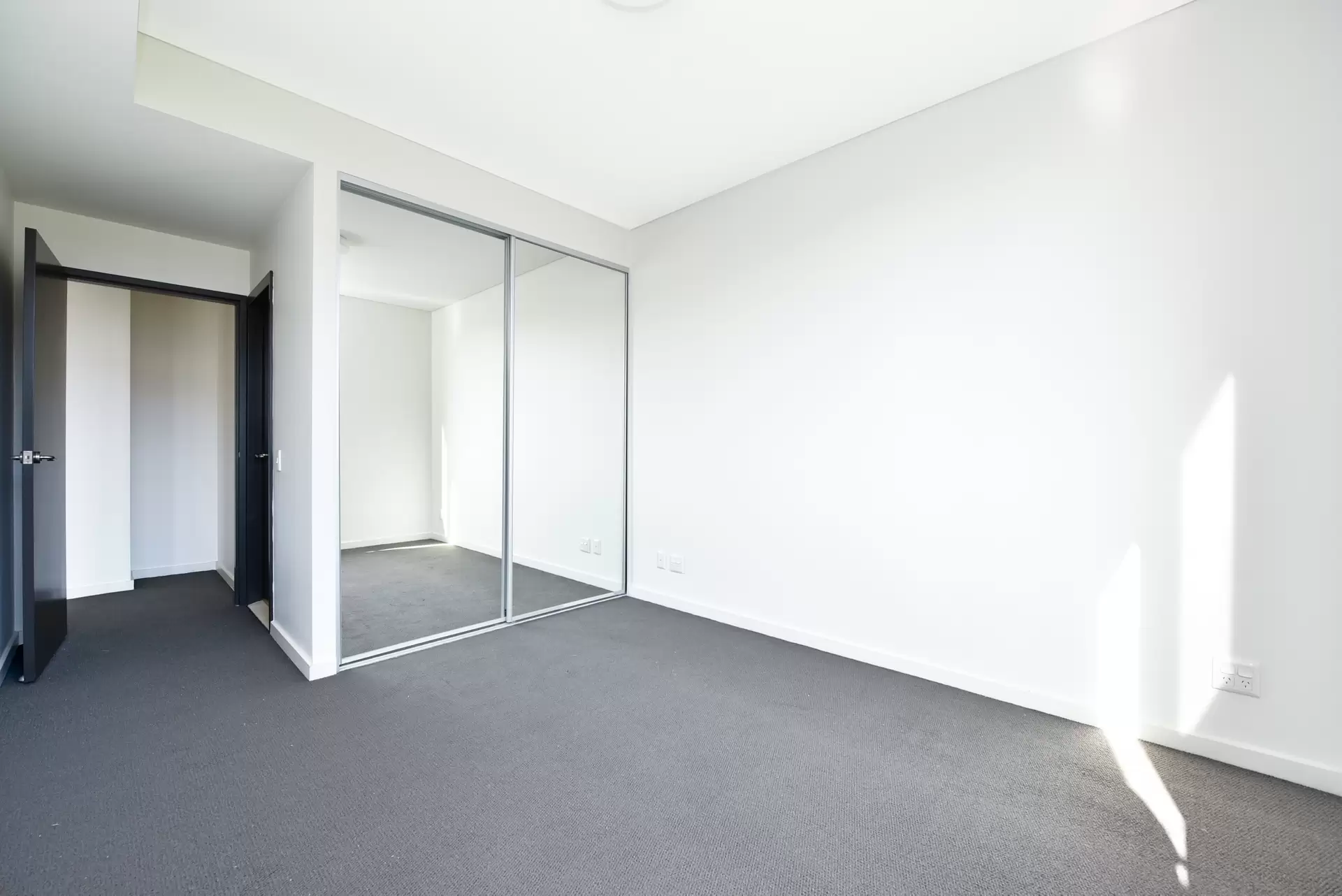 507/12 Nuvolari Place, Wentworth Point Leased by Chidiac Realty - image 1