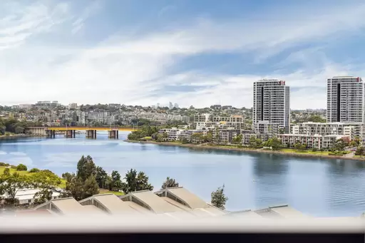 1304/18 Footbridge Boulevard, Wentworth Point Sold by Chidiac Realty