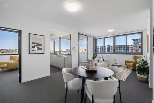517/14 Nuvolari Place, Wentworth Point Sold by Chidiac Realty