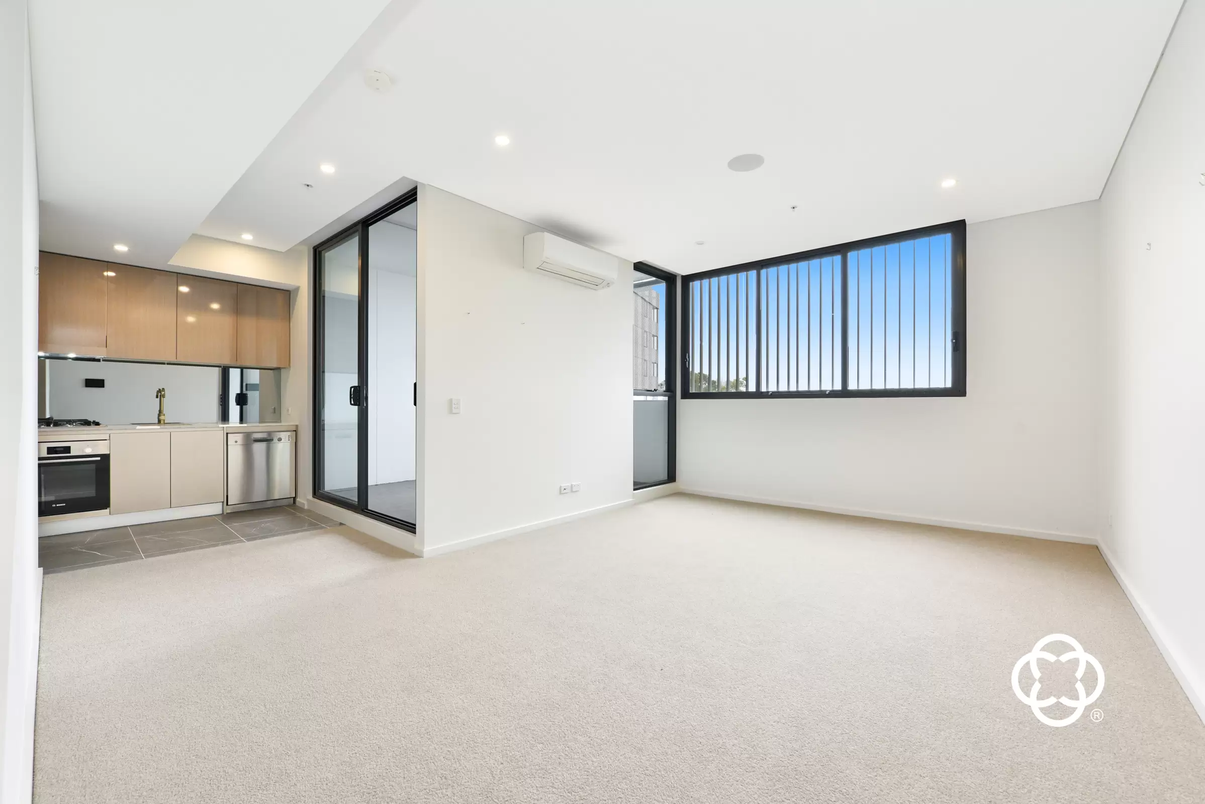 J11082/17 Amalfi Drive, Wentworth Point Leased by Chidiac Realty - image 2