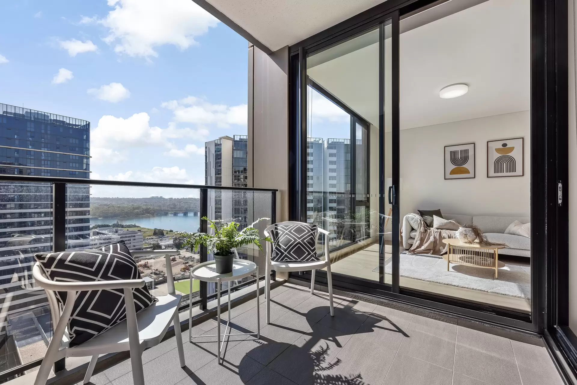 2007/46 Savona Drive, Wentworth Point Sold by Chidiac Realty - image 1