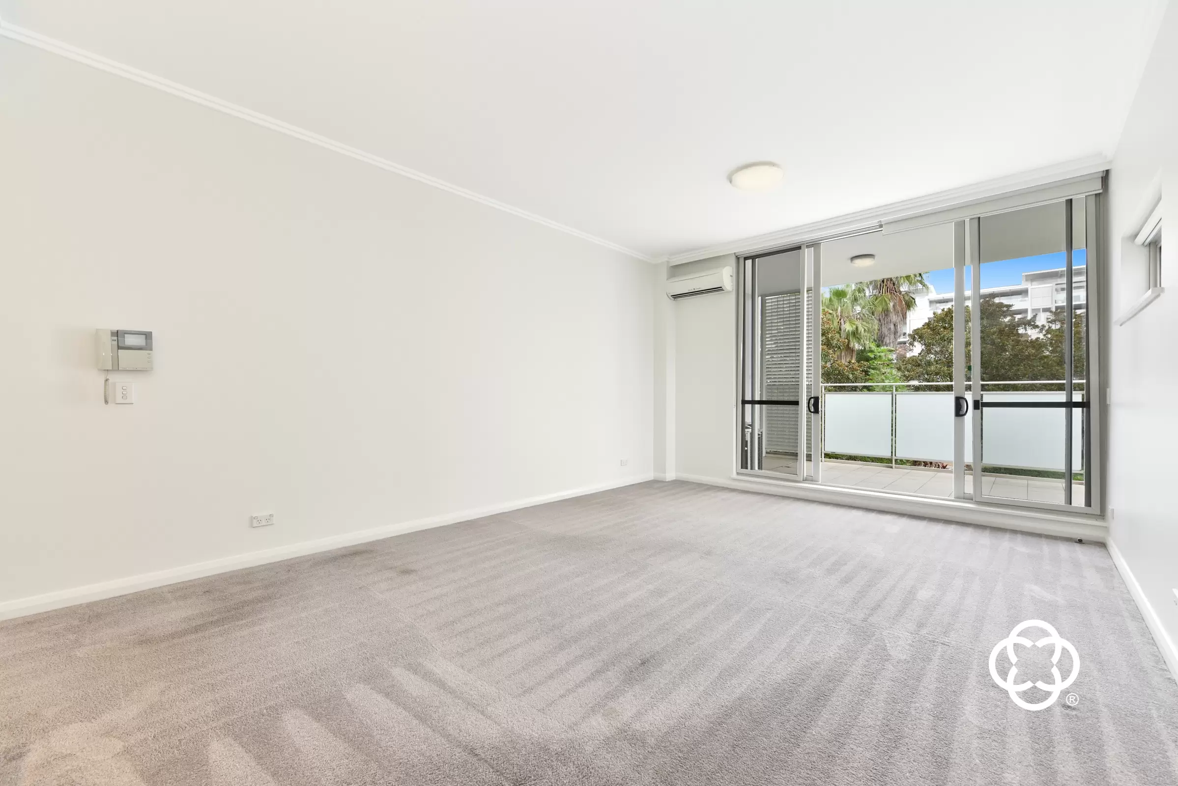 402/4 Nuvolari Place, Wentworth Point Leased by Chidiac Realty - image 2