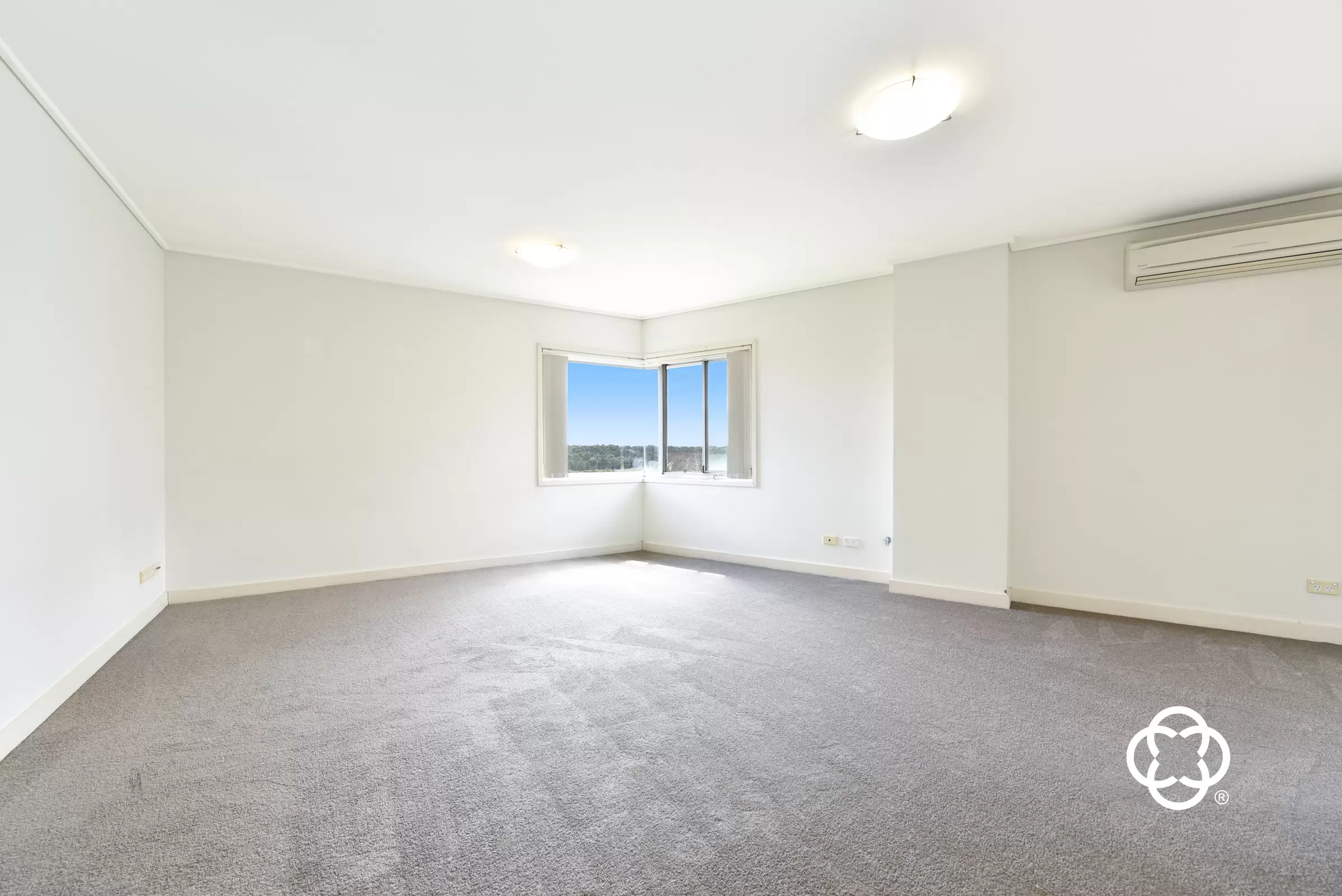 733/25 Bennelong Parkway, Wentworth Point Leased by Chidiac Realty - image 3