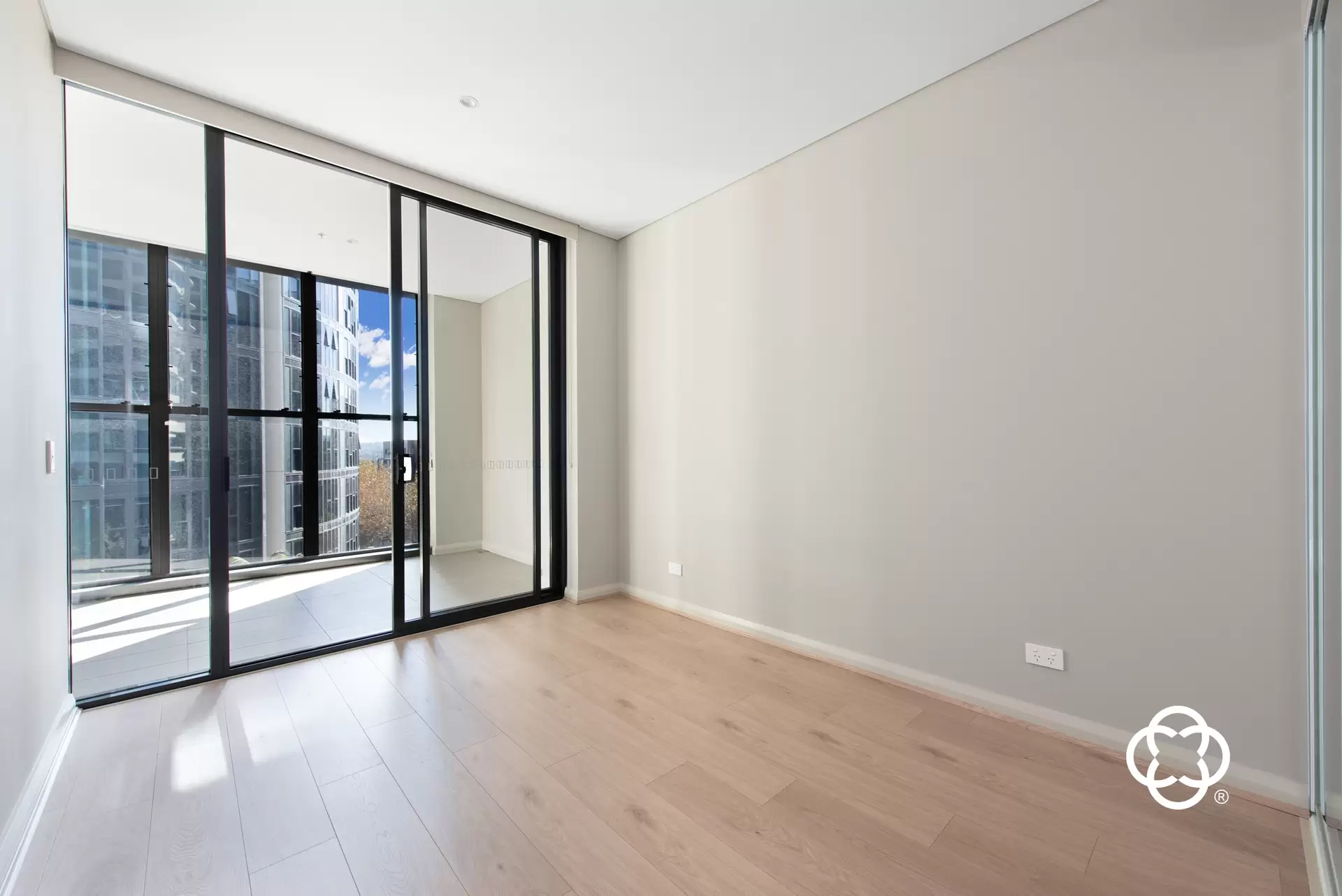 505/5 Wentworth Place, Wentworth Point Leased by Chidiac Realty - image 1