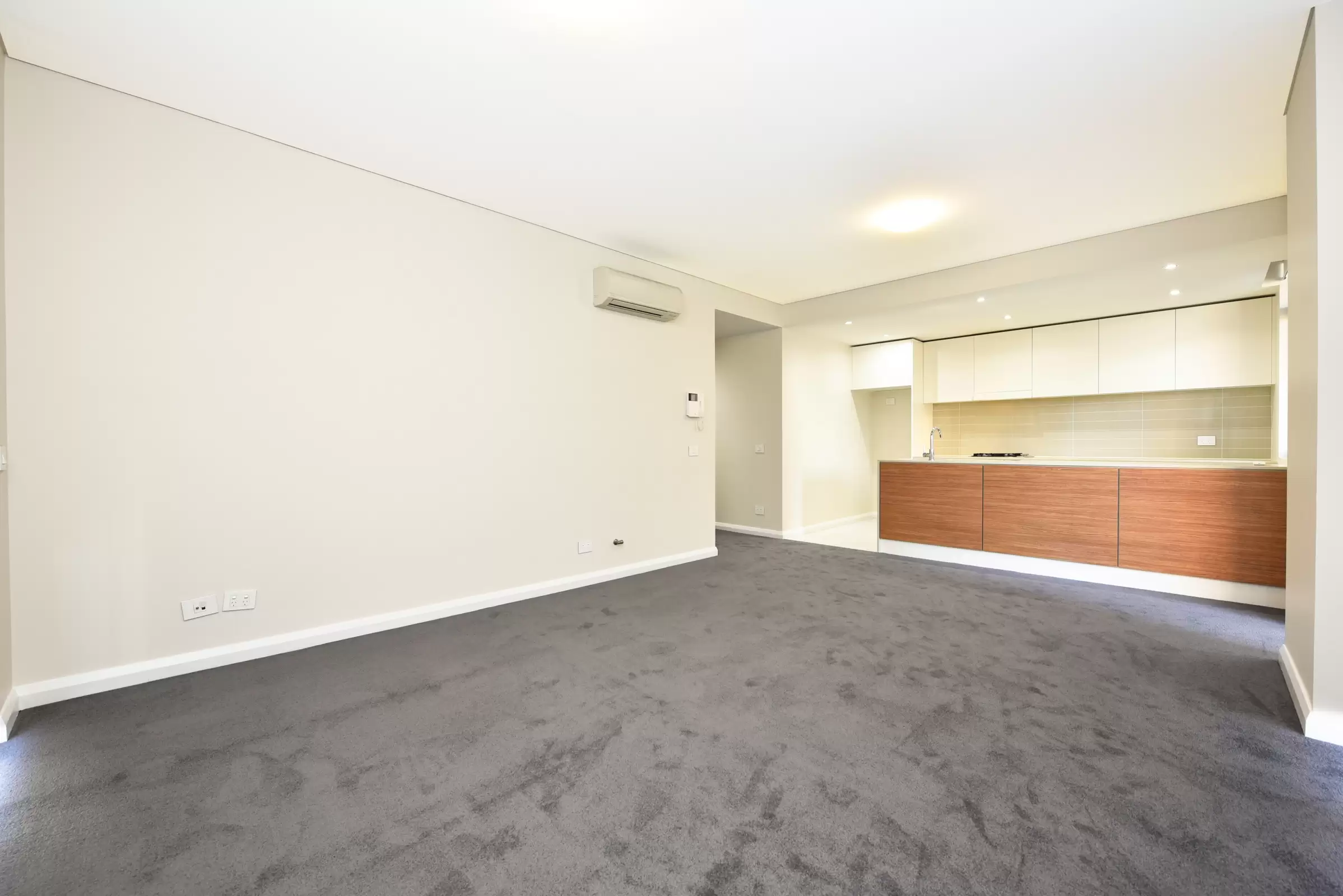 334/21 Marine Parade, Wentworth Point Leased by Chidiac Realty - image 3