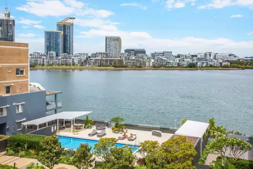 617/16 Marine Parade, Wentworth Point Sold by Chidiac Realty