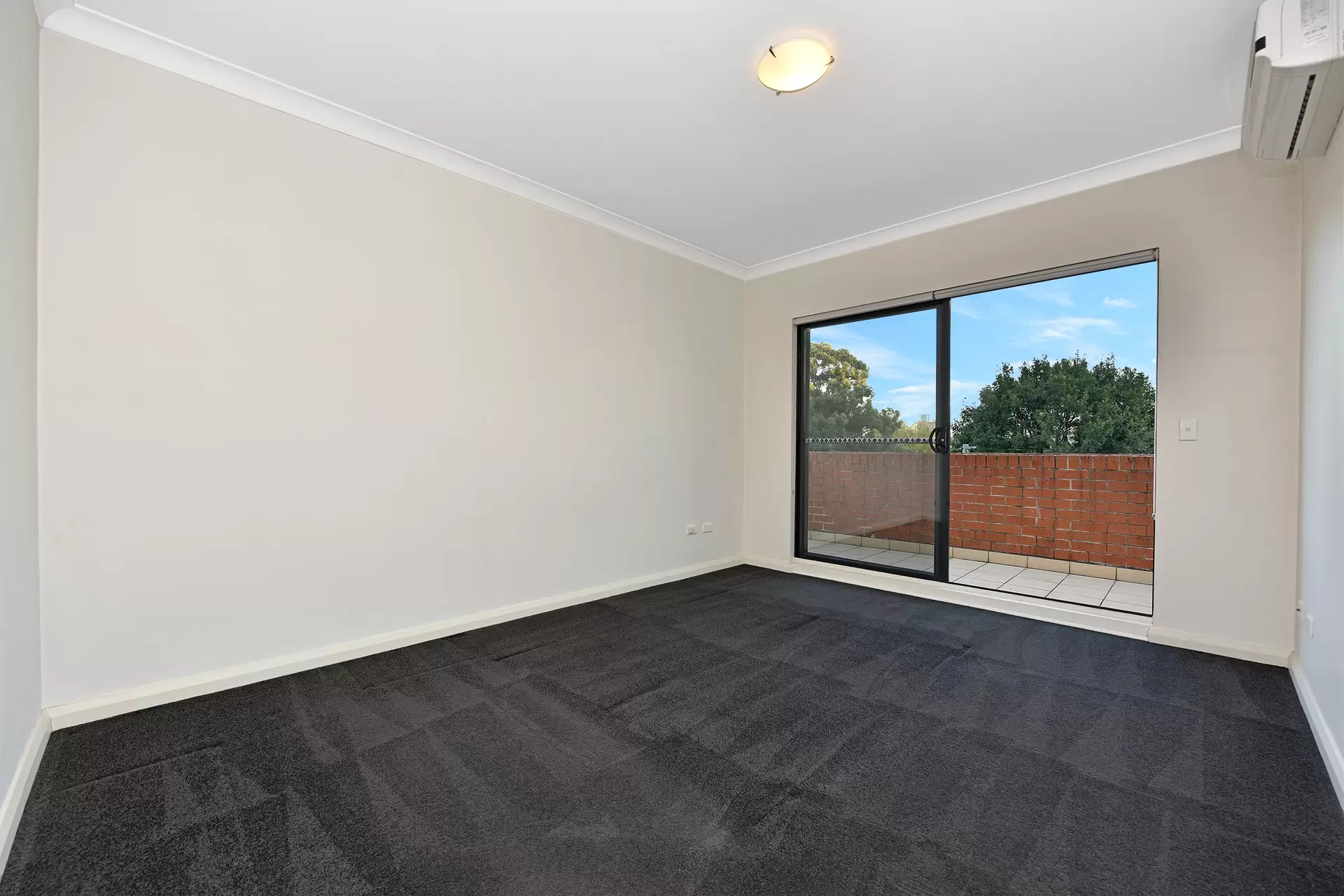 7/98 Station Street, West Ryde Leased by Chidiac Realty - image 1