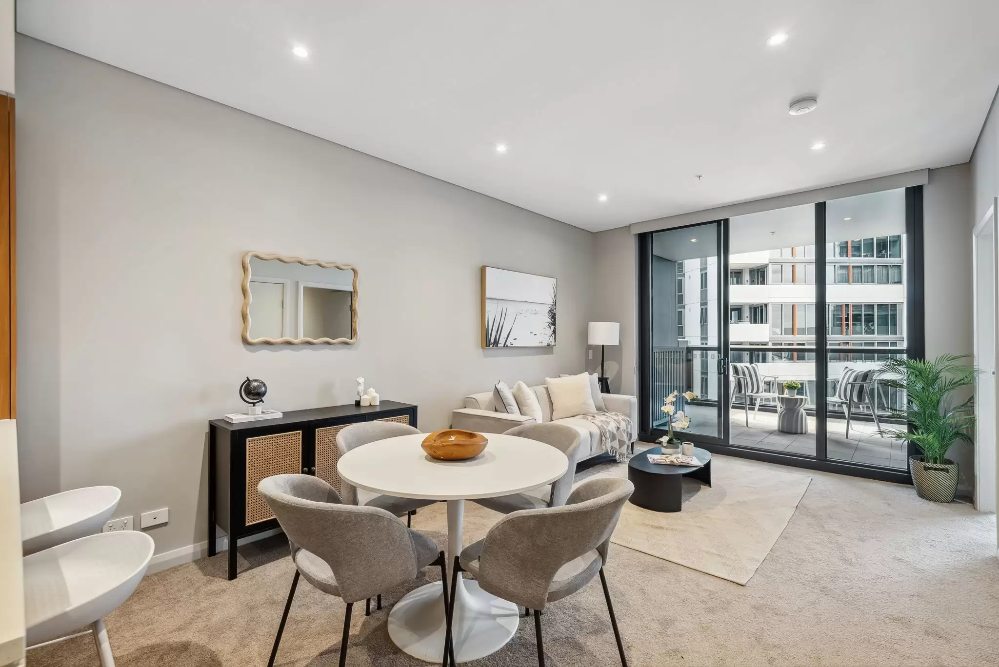 610/5 Wentworth Place, Wentworth Point Sold by Chidiac Realty - image 2