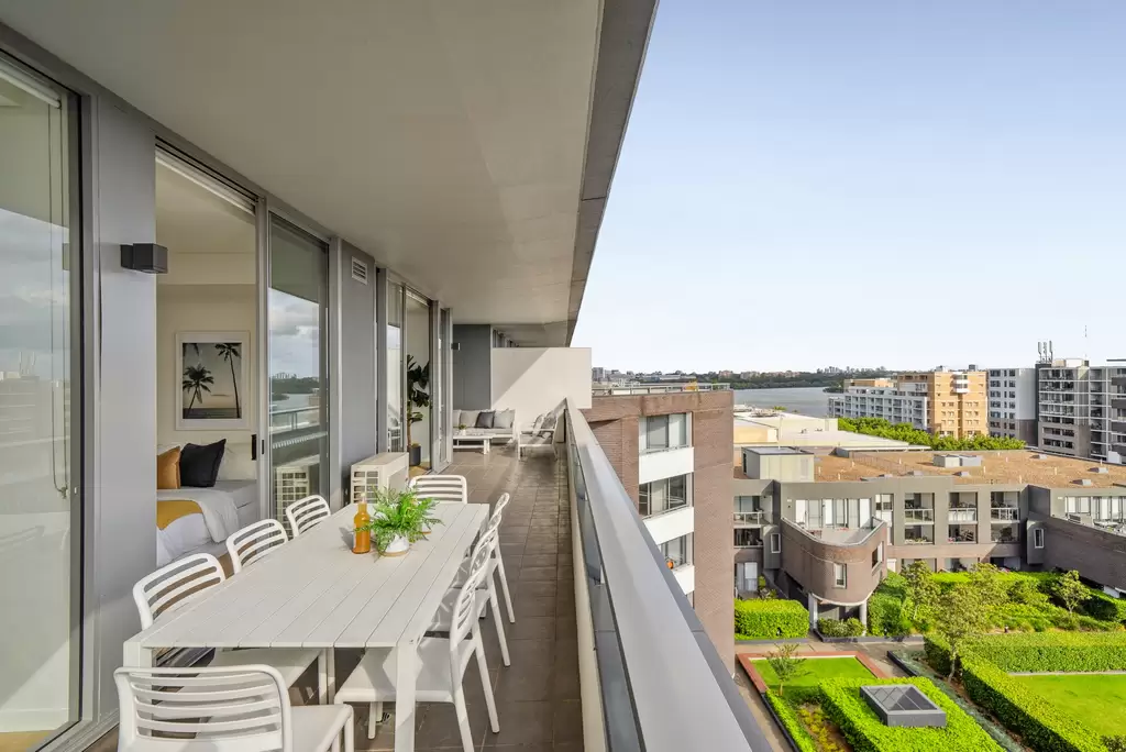 804/8 Nuvolari Place, Wentworth Point Sold by Chidiac Realty