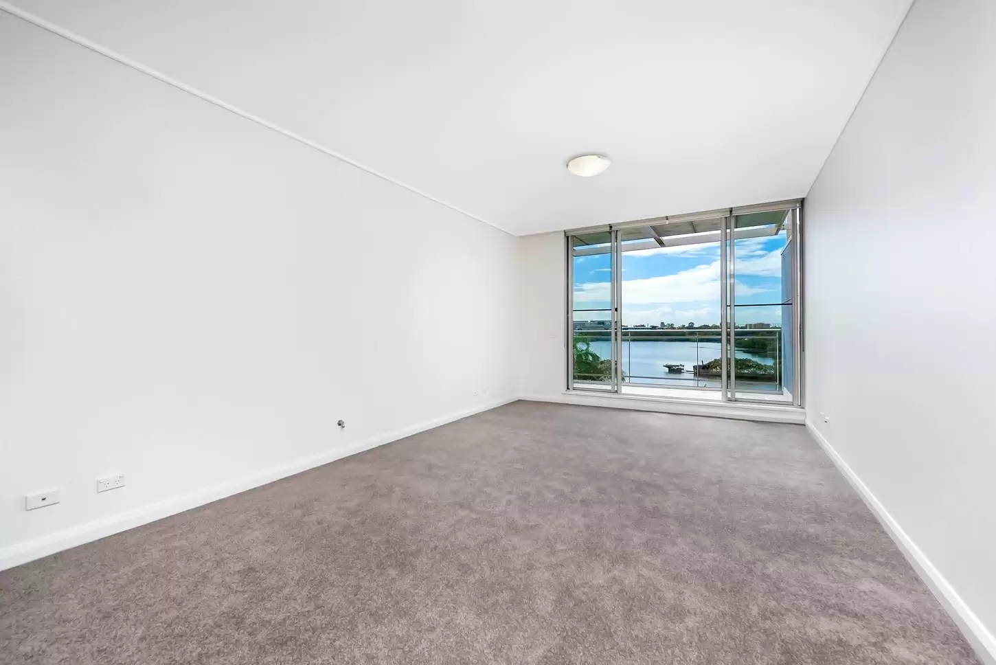 680/4 The Crescent, Wentworth Point Leased by Chidiac Realty - image 3