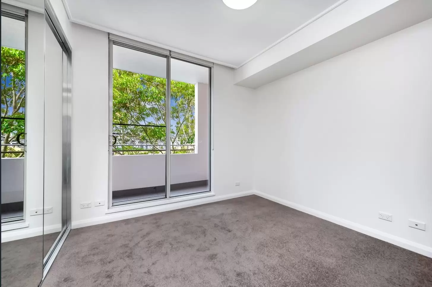 680/4 The Crescent, Wentworth Point Leased by Chidiac Realty - image 5