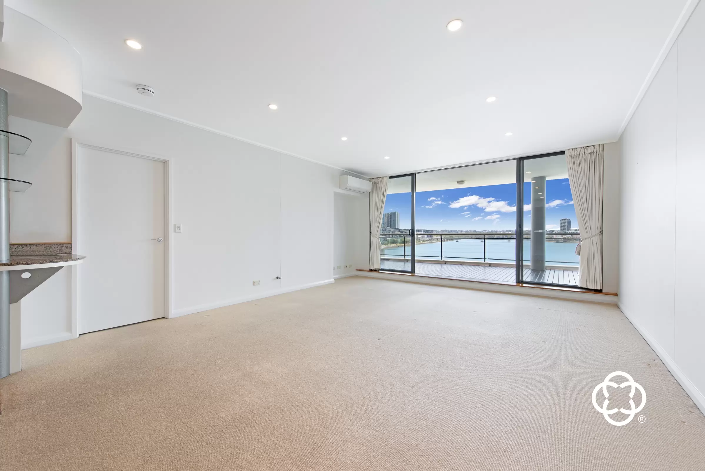 18/29 Bennelong Parkway, Wentworth Point Leased by Chidiac Realty - image 2