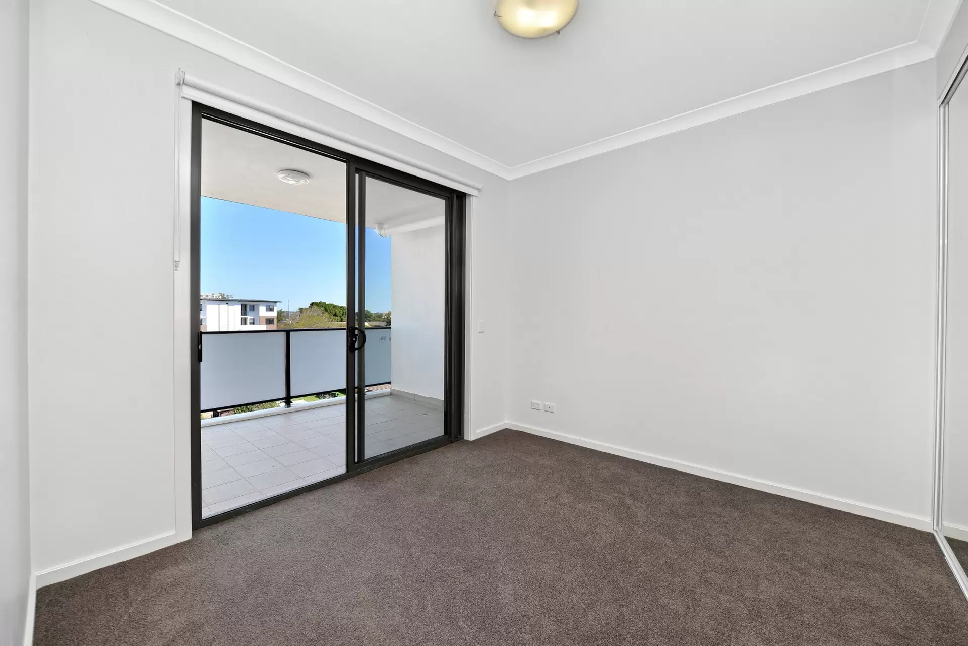 A45/9-11 Weston Street, Rosehill Leased by Chidiac Realty - image 1