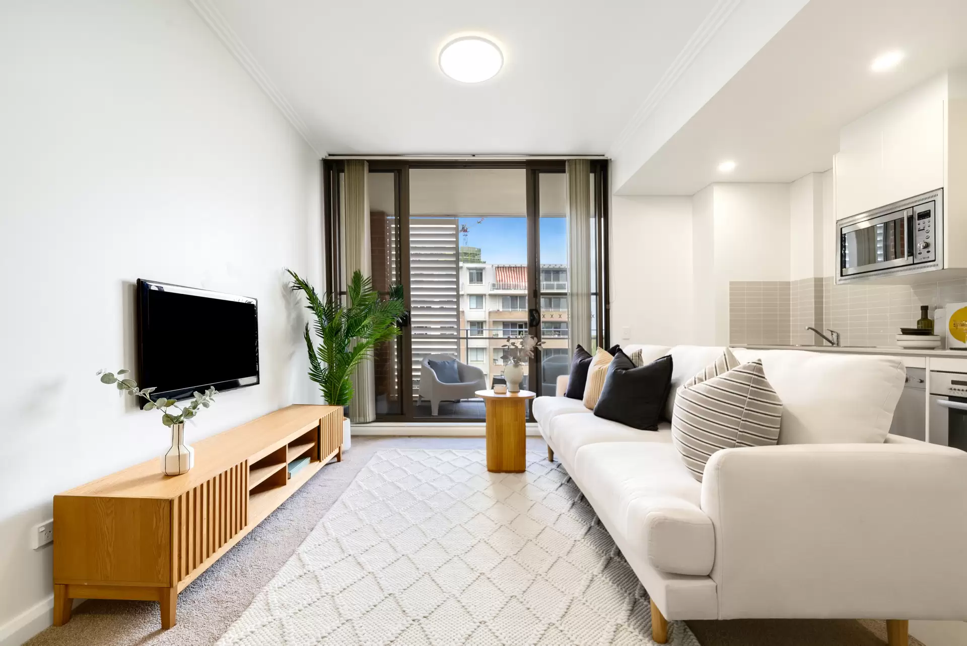 611/21 Hill Road, Wentworth Point Sold by Chidiac Realty - image 1
