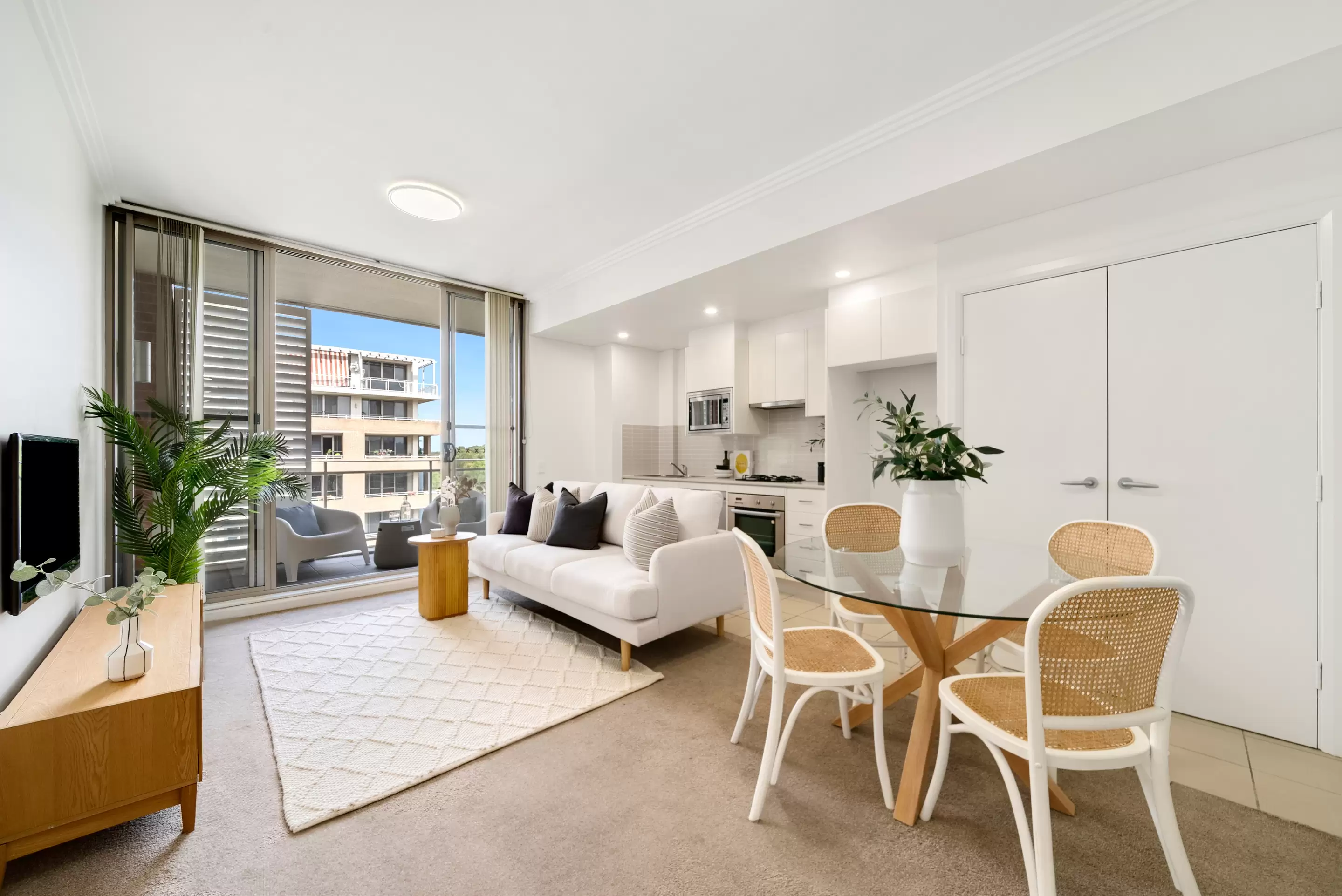 611/21 Hill Road, Wentworth Point Sold by Chidiac Realty - image 1