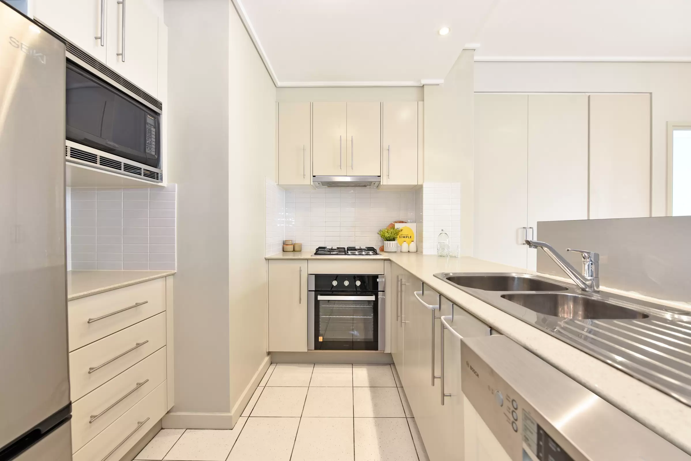 601/1 The Piazza, Wentworth Point Leased by Chidiac Realty - image 6