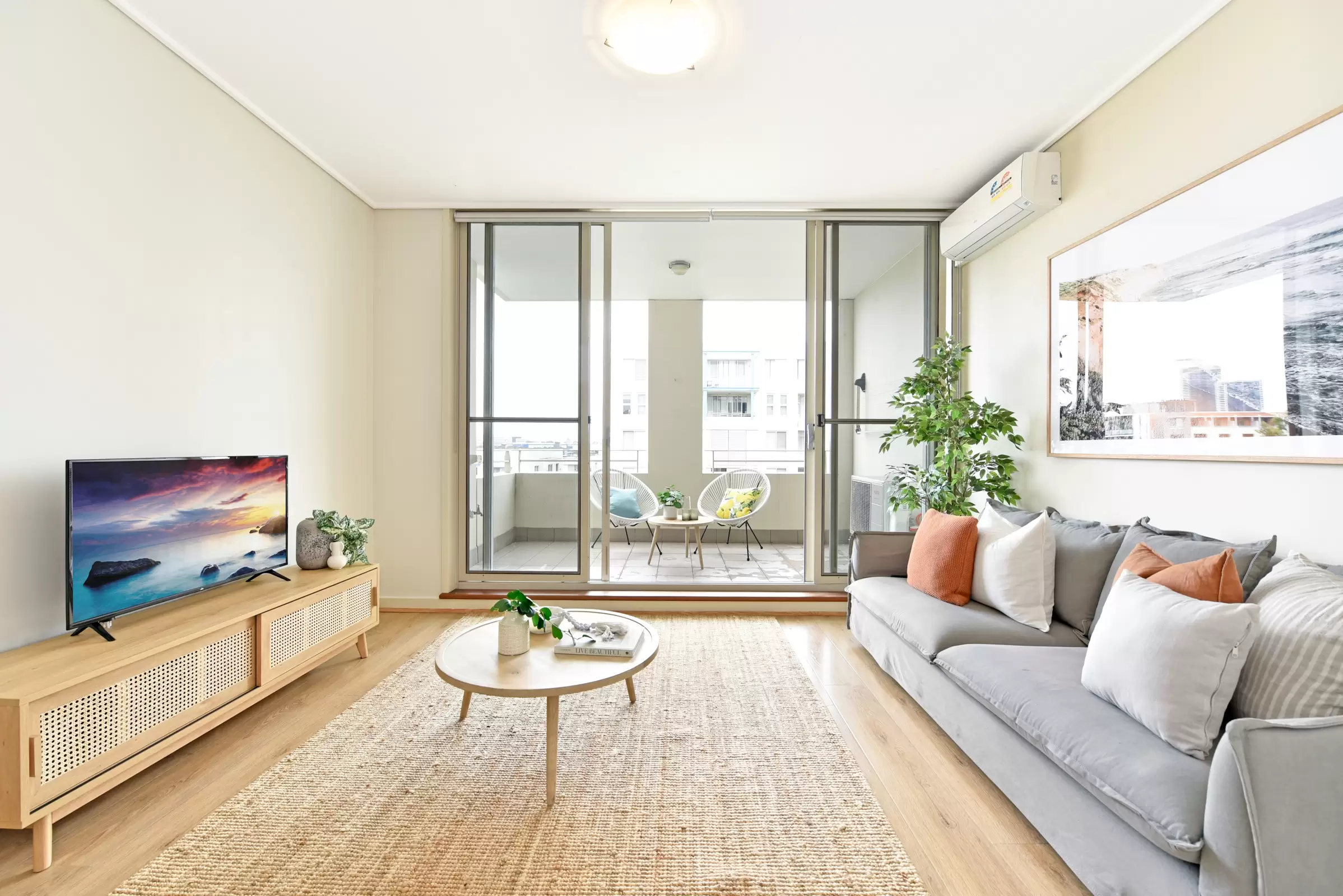 601/1 The Piazza, Wentworth Point Leased by Chidiac Realty - image 1