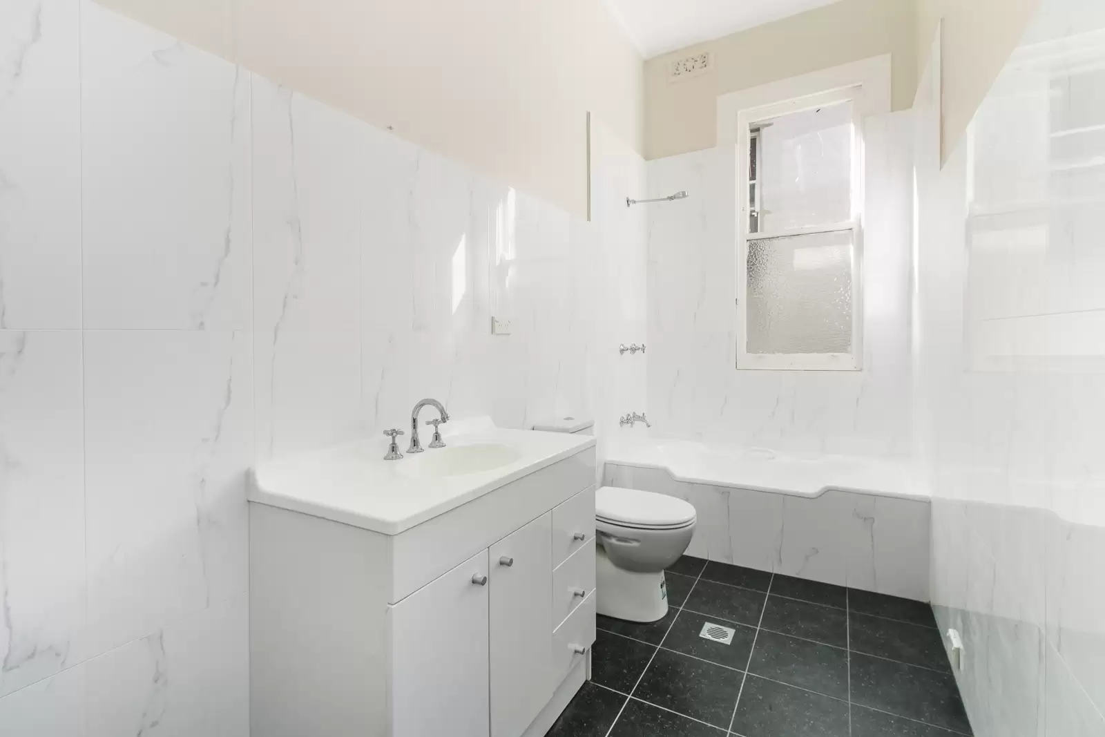 4 Sadlier Crescent, Petersham Leased by Chidiac Realty - image 3