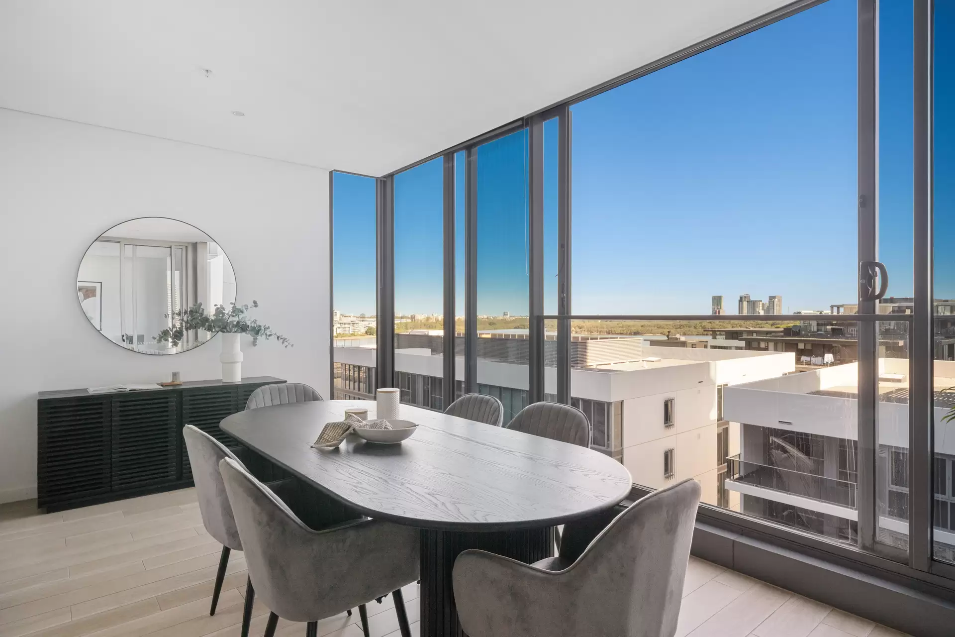 910/26 Footbridge Boulevard, Wentworth Point Sold by Chidiac Realty - image 1