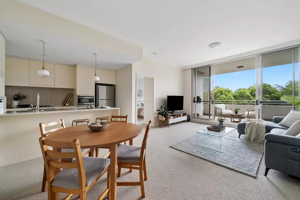 581/33 Hill Road, Wentworth Point Sold by Chidiac Realty