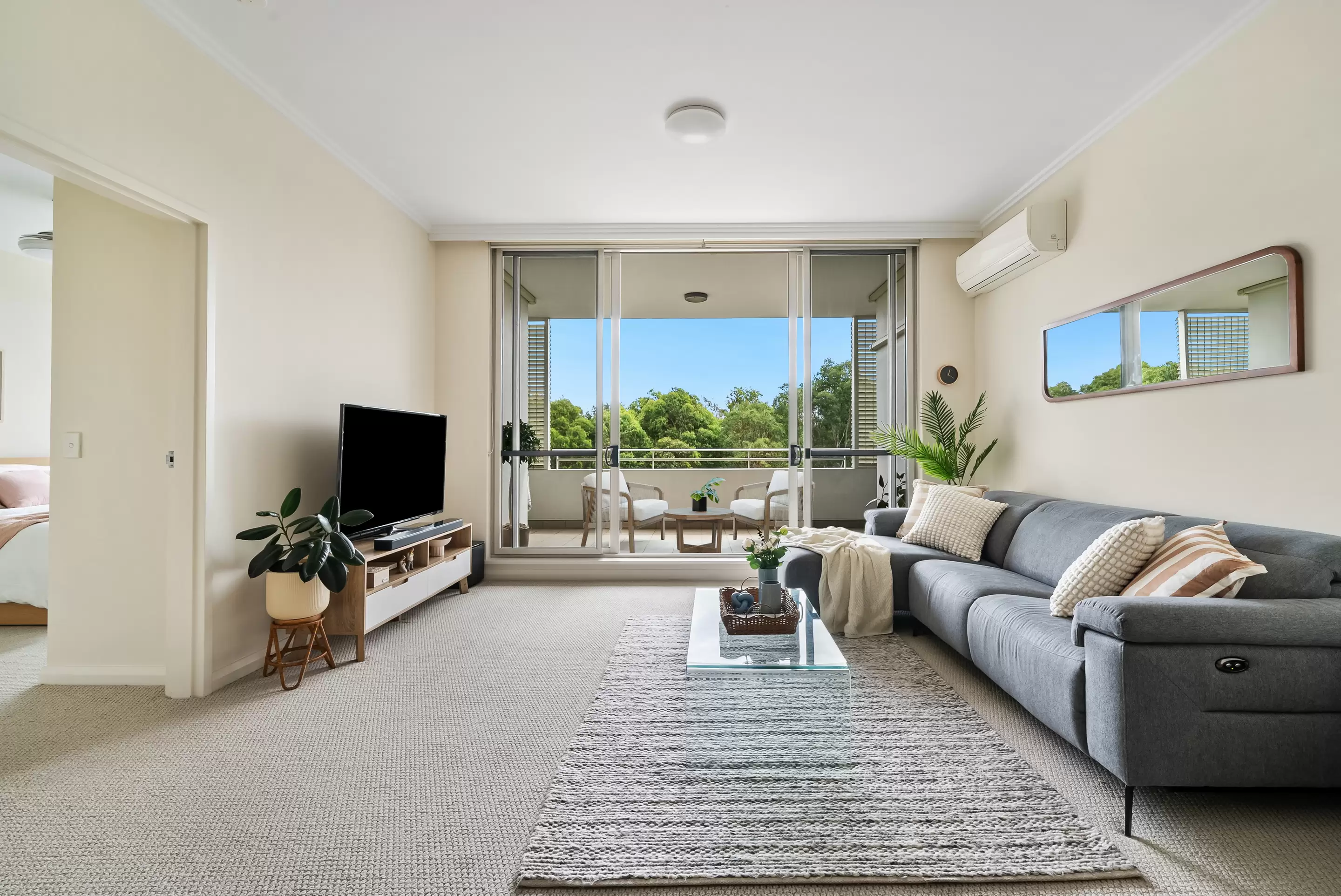 581/33 Hill Road, Wentworth Point Sold by Chidiac Realty - image 4